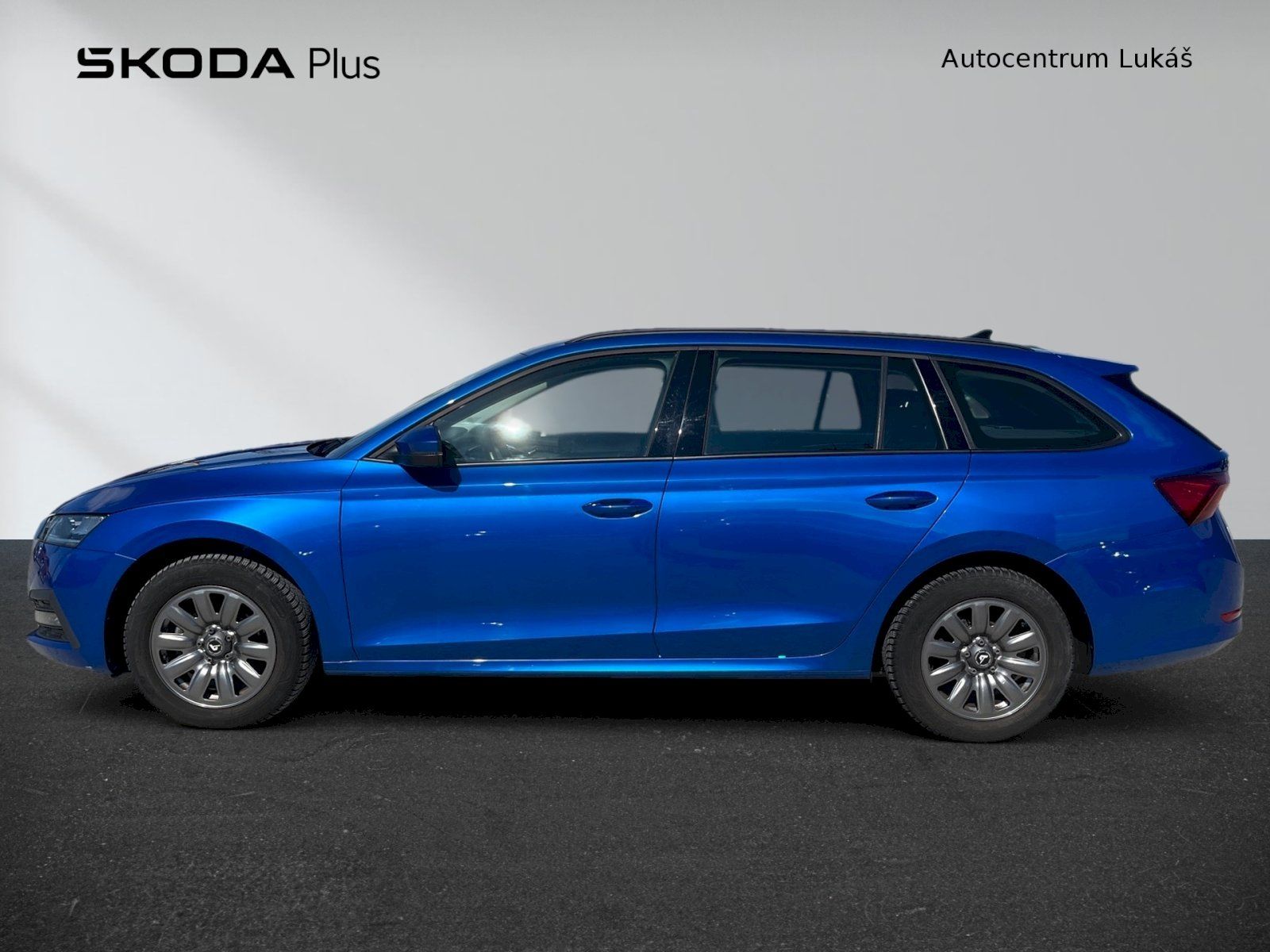Škoda Octavia, COMBI AMBITION PLUS 2.0 TDI 85 - fotka 3