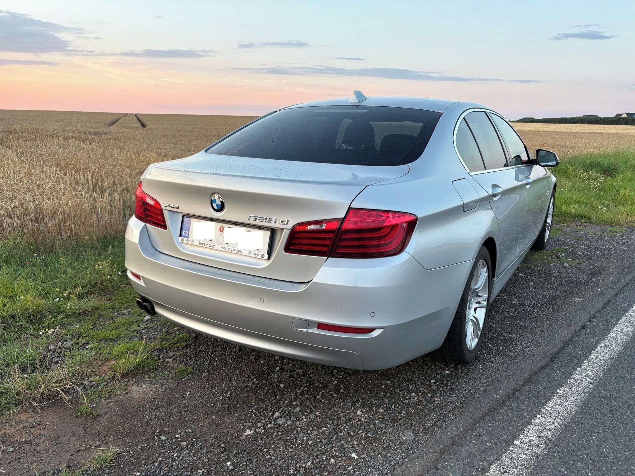 BMW Řada 5, 525d, xDrive, 2 sady kol 160kw - fotka 5