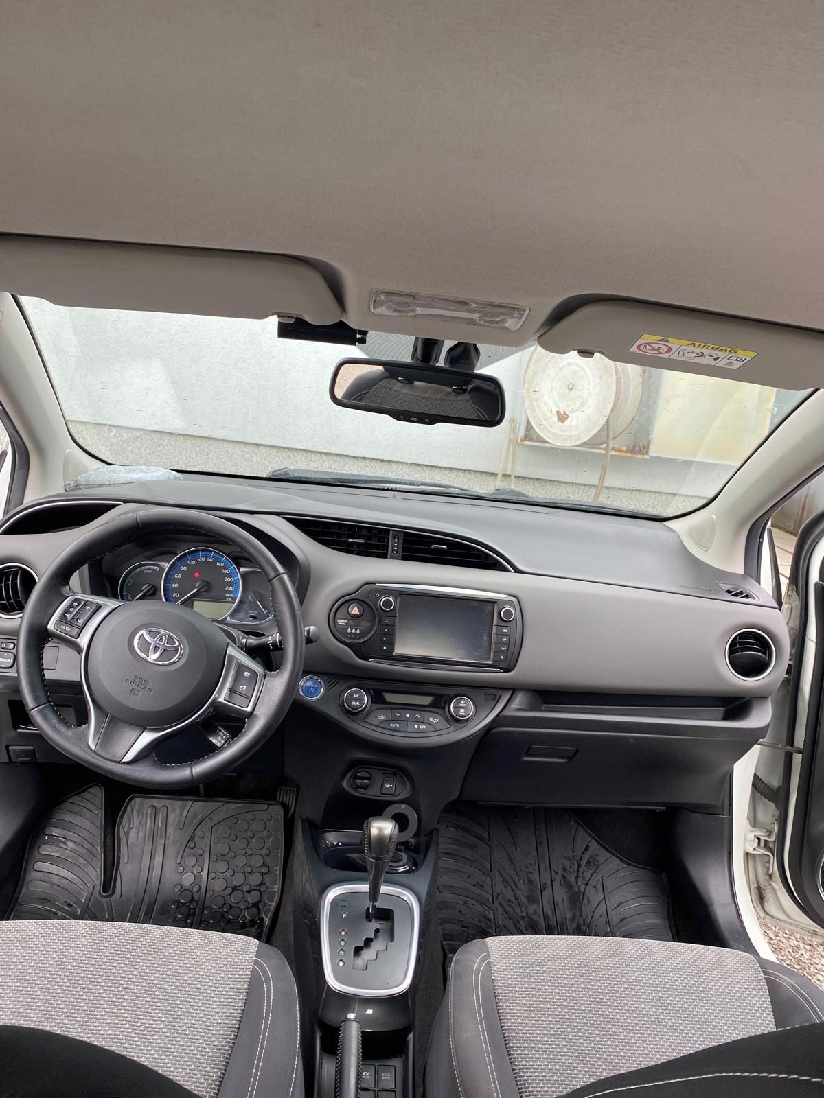 Toyota Yaris, Hybrid 1.5 - fotka 4
