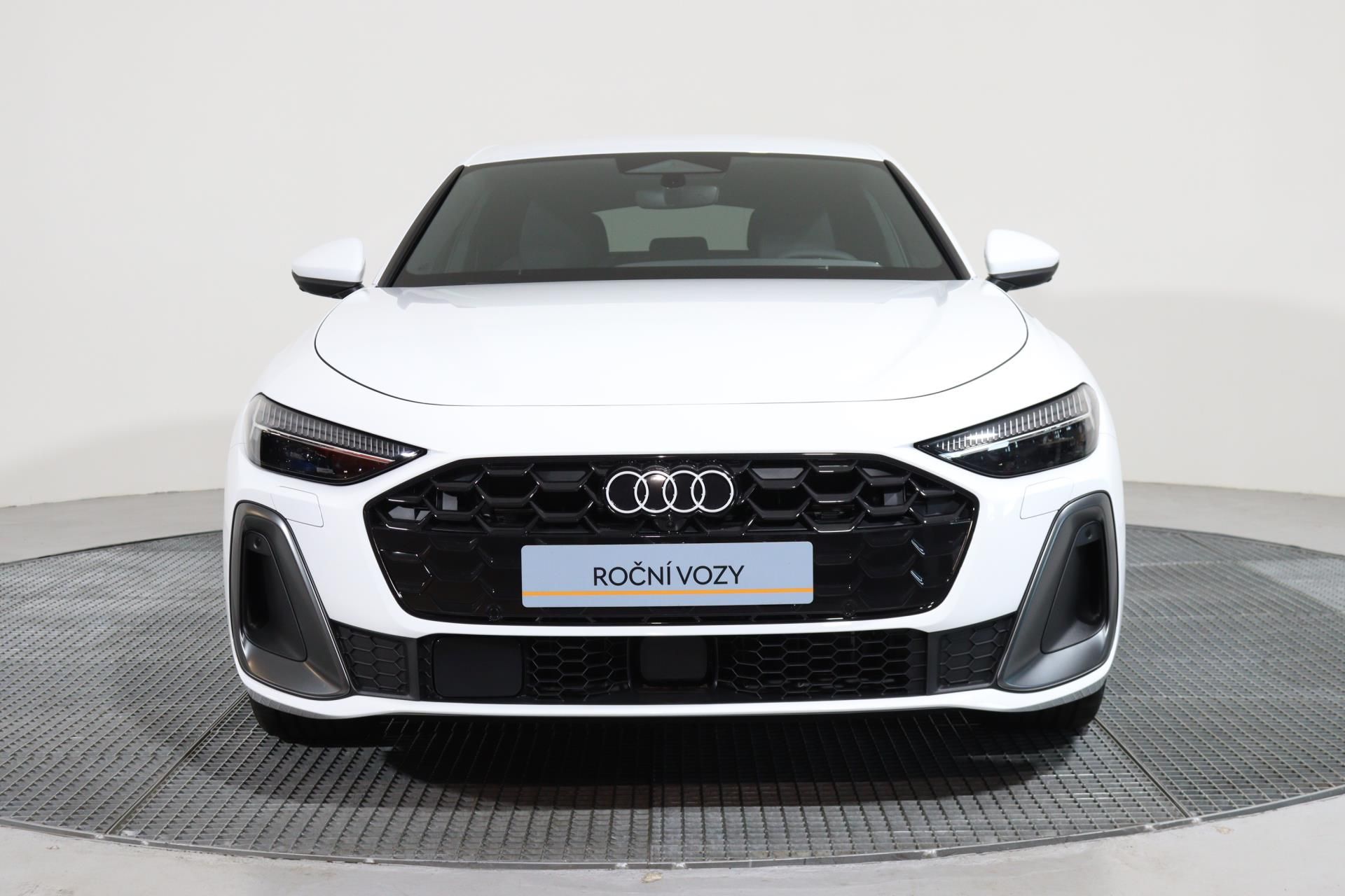 Audi A5, Limuzína TFSI Stronic - fotka 2
