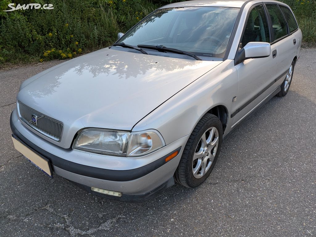 Volvo V40, Volvo V40 benzín LPG