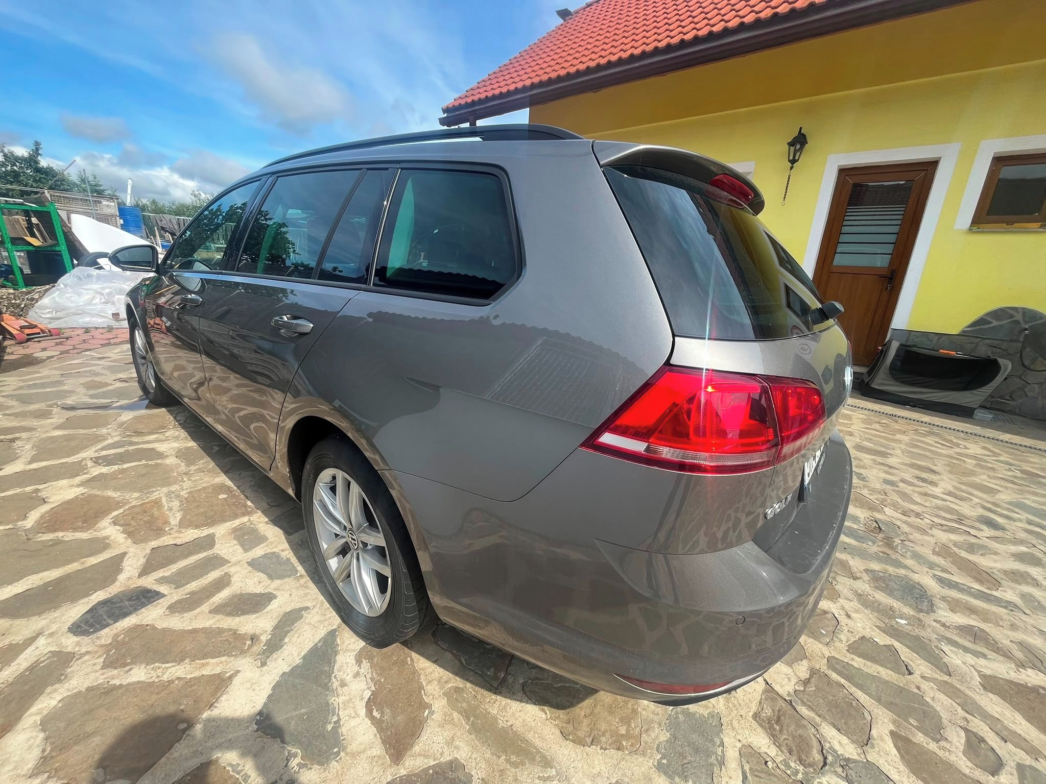 Volkswagen Golf, 1.6 TDI BlueMotion - fotka 2