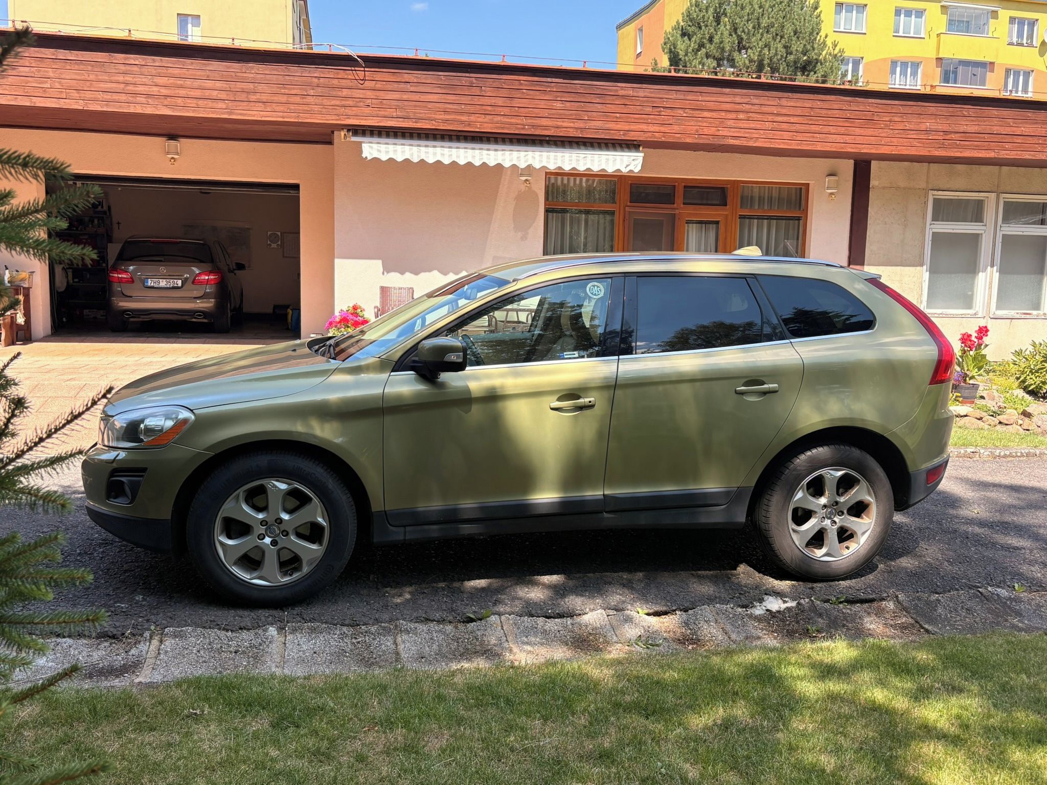 Volvo XC60 - fotka 3