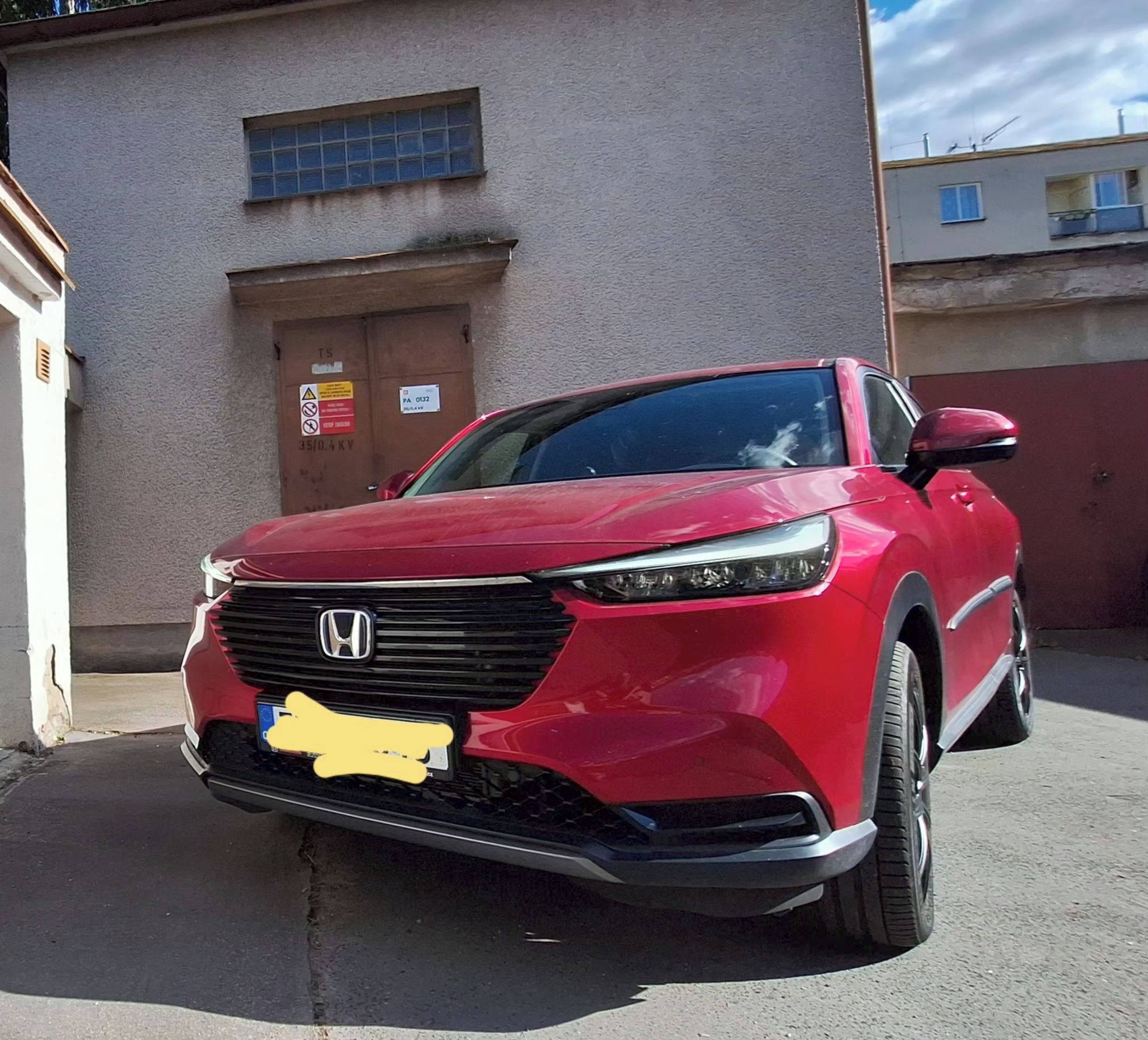 Honda HR-V, 1.5 i-VTEC Elegance (HYBRID) - fotka 2