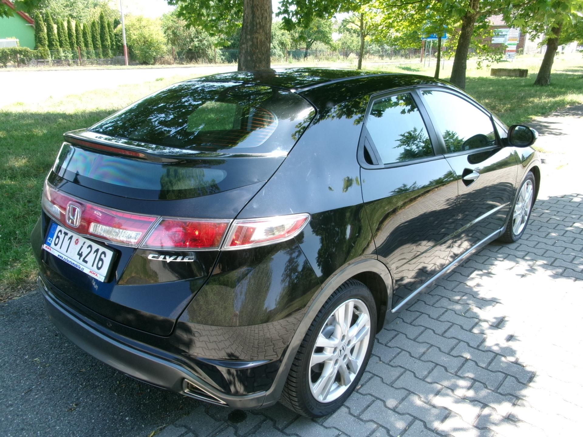 Honda Civic, 1,8 VTEC PANORAMA ČR - fotka 4