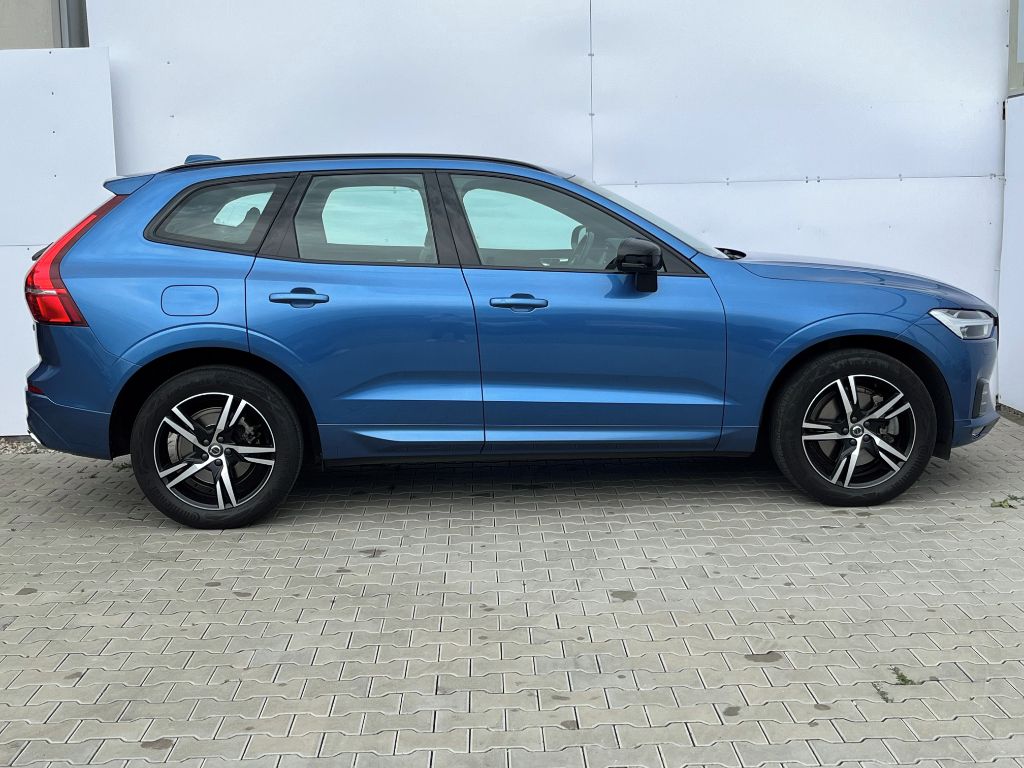 Volvo XC60, R-Design B5 AWD 184kW - fotka 5