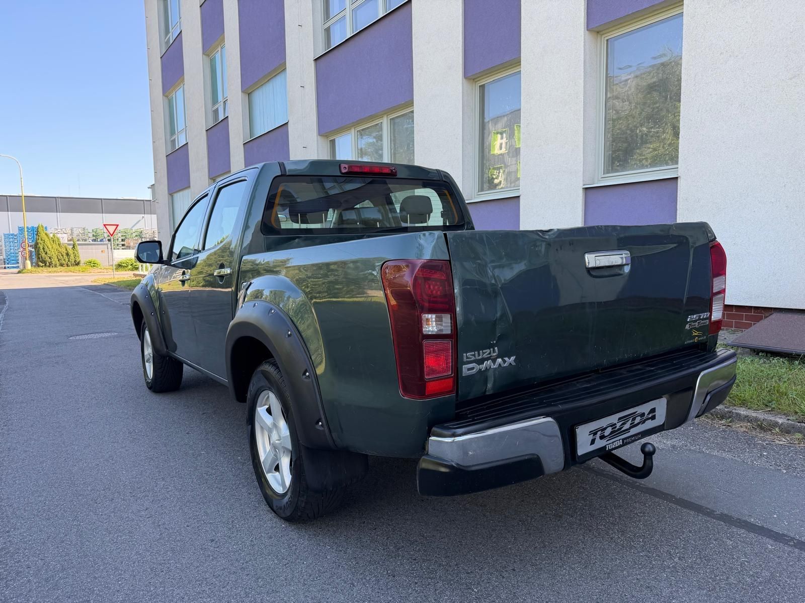 Isuzu D-Max, 2,5 D 4WD automat - fotka 3
