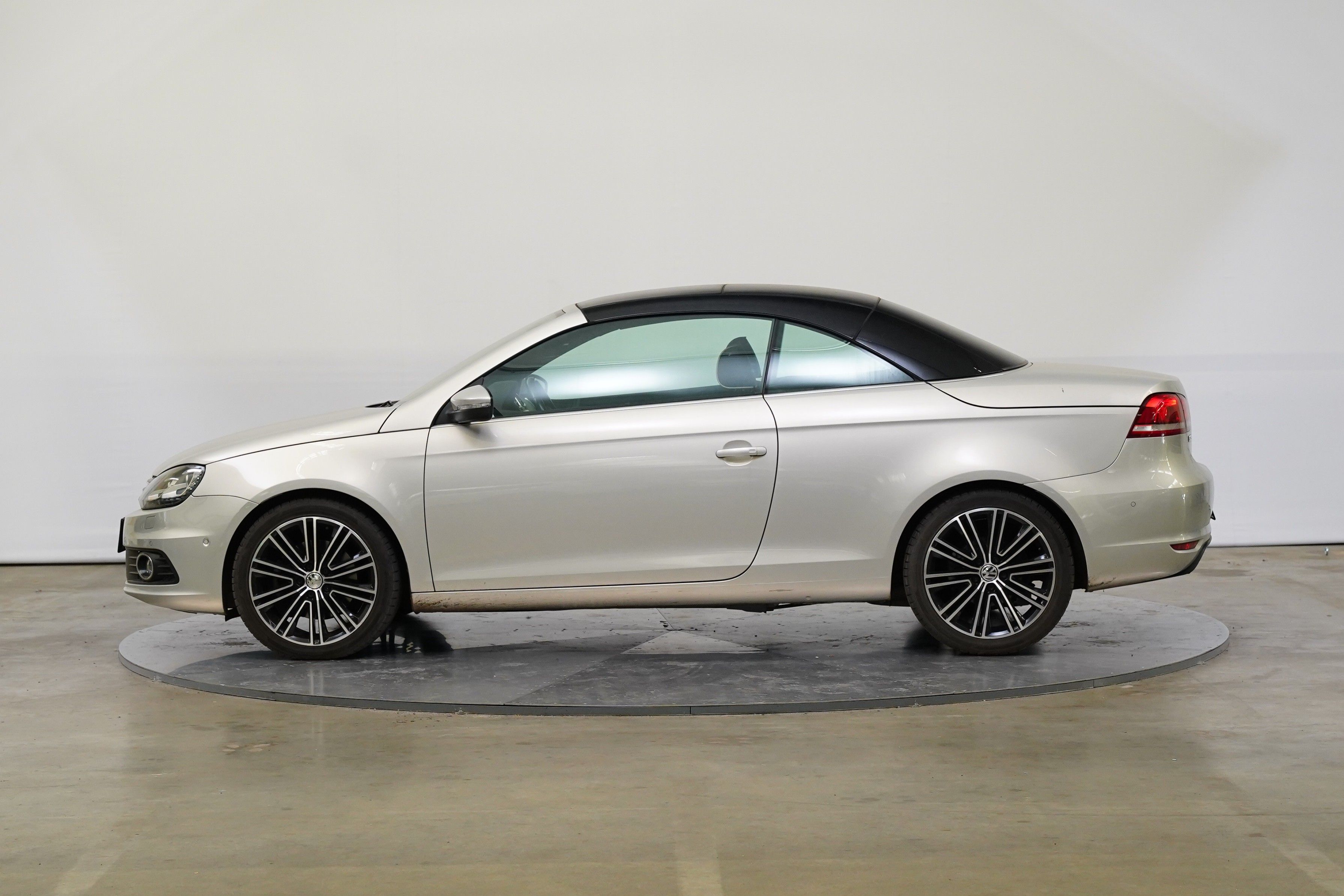Volkswagen Eos, 2.0 TSI 155 kW DSG Exclusive - fotka 3