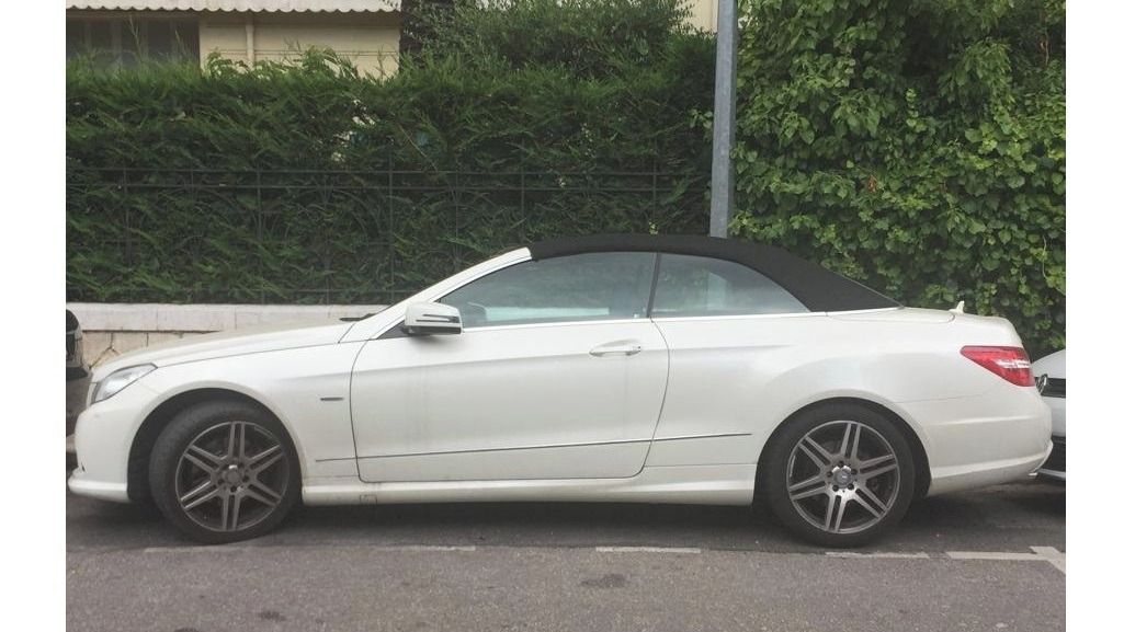 Mercedes-Benz Třídy E, KABRIO,ORIG.NAJEZD,SEVISY,STAV - fotka 2