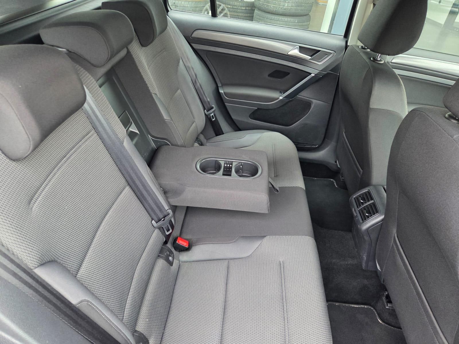 Volkswagen Golf, 1.5 TSI BLUEMOTION - fotka 6