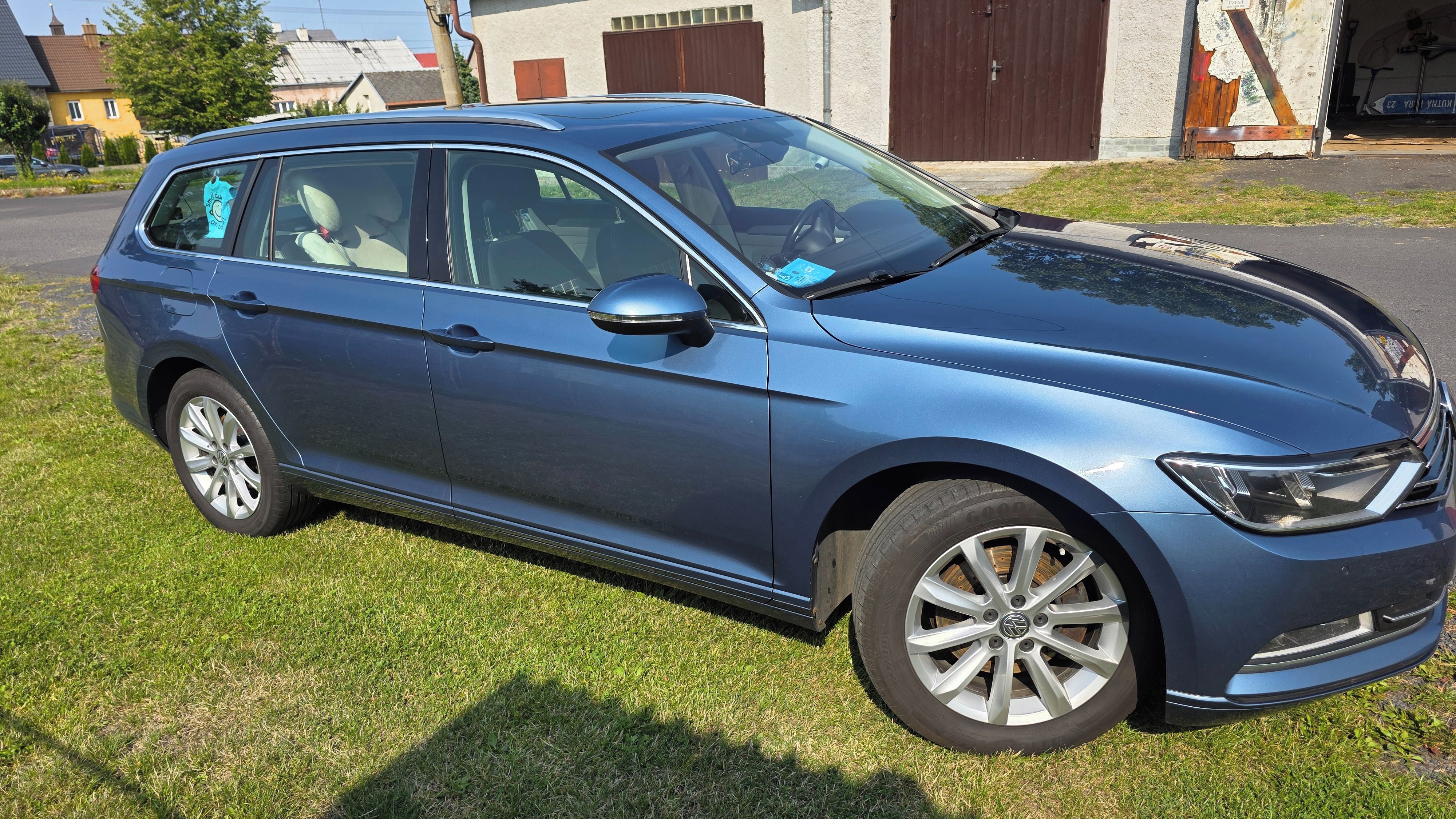 Volkswagen Passat Variant, VW Passat 2.0 tdi110 kW - fotka 3