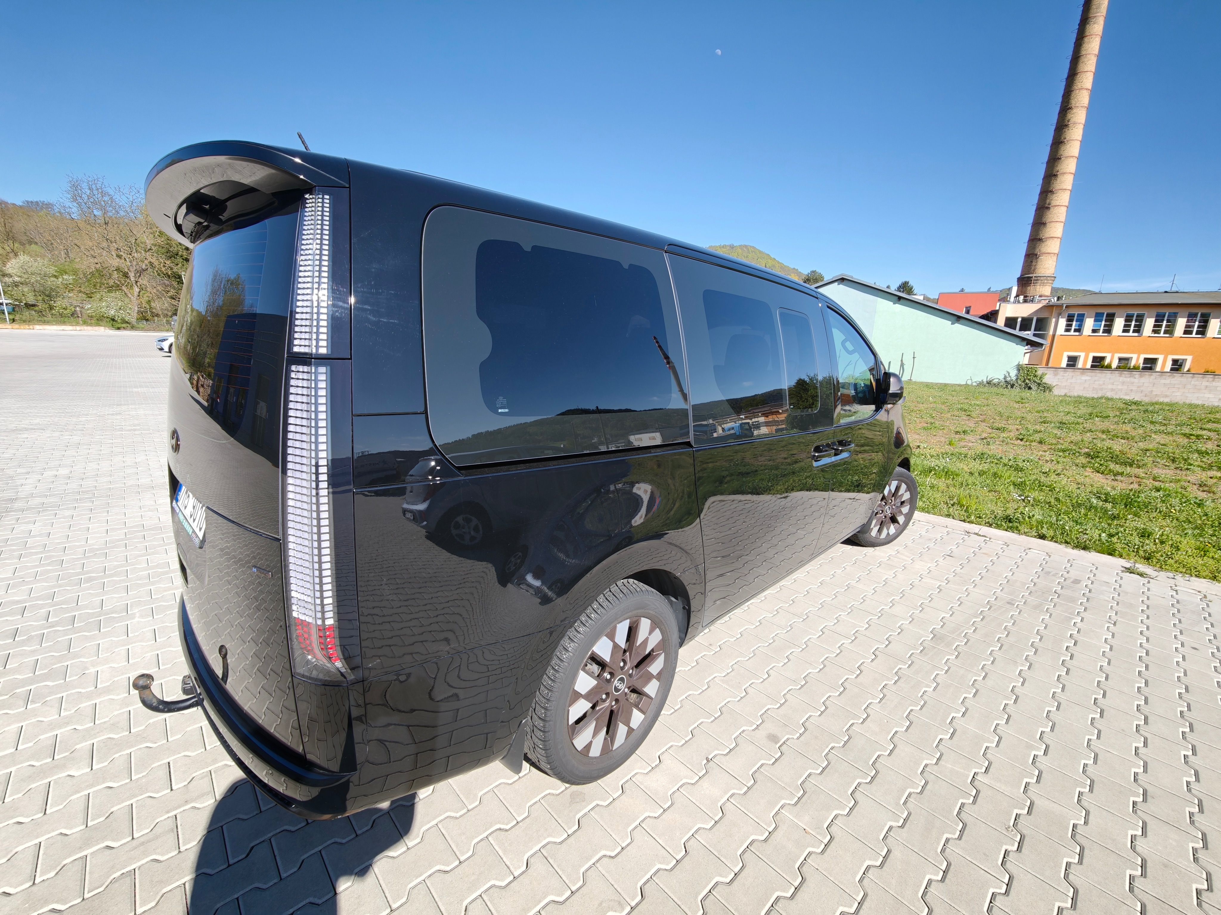 Hyundai Staria, Luxury 4x4, 2.2 CRDi, ČR, DPH - fotka 3