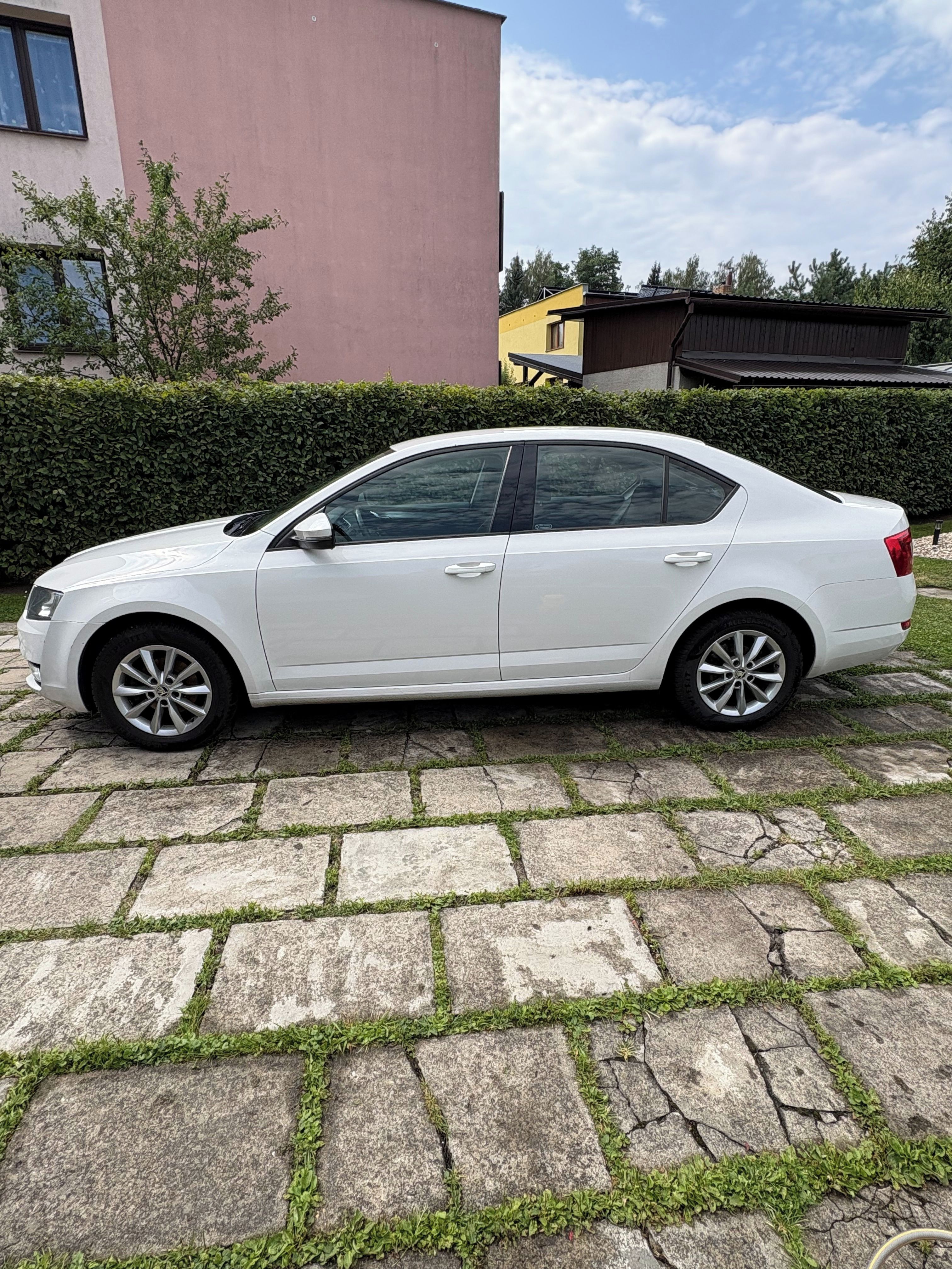 Škoda Octavia, 1.6 TDI - fotka 5