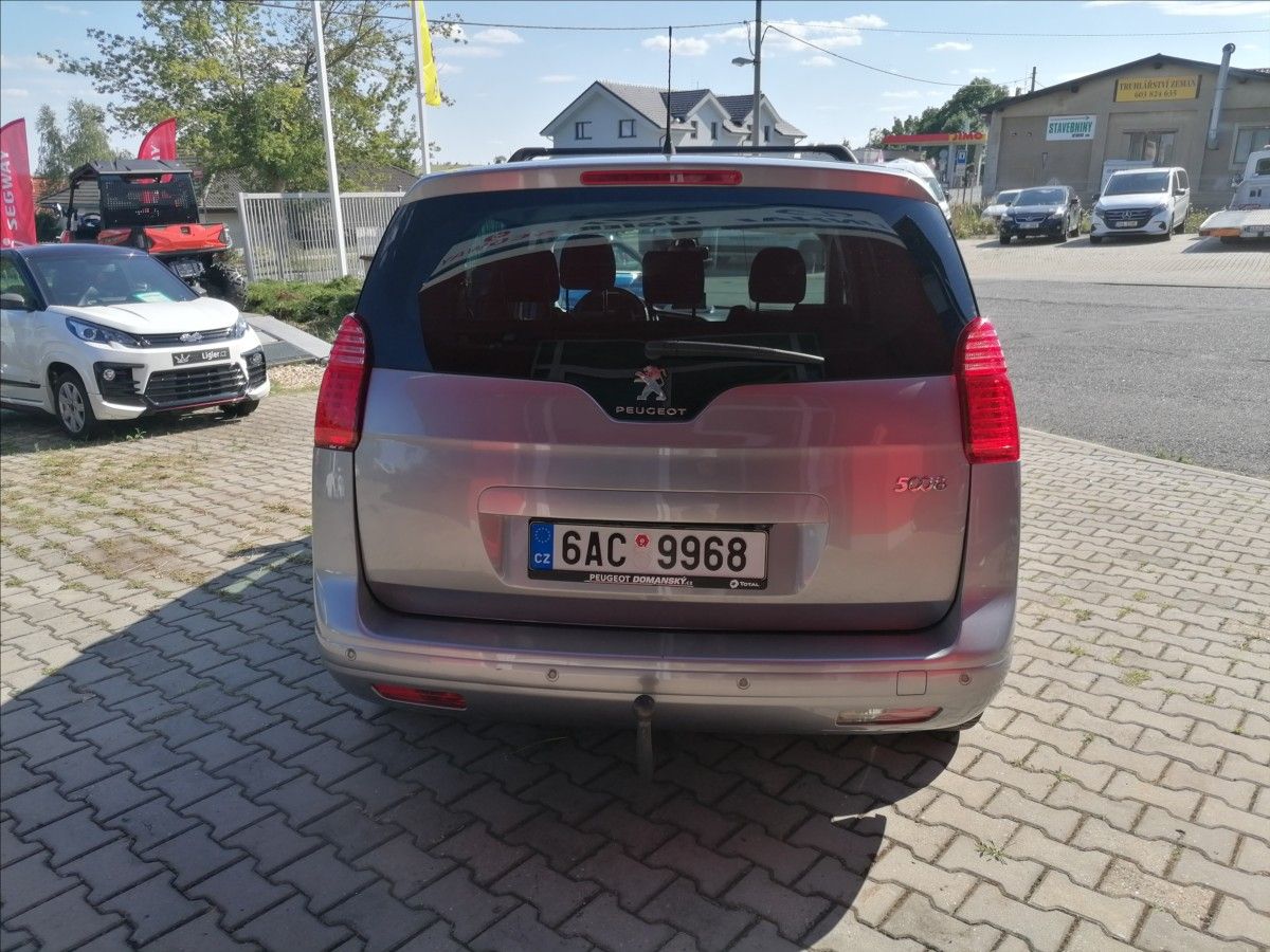 Peugeot 5008, 1,6 BlueHDi 88kW, 7 míst NAVI - fotka 6