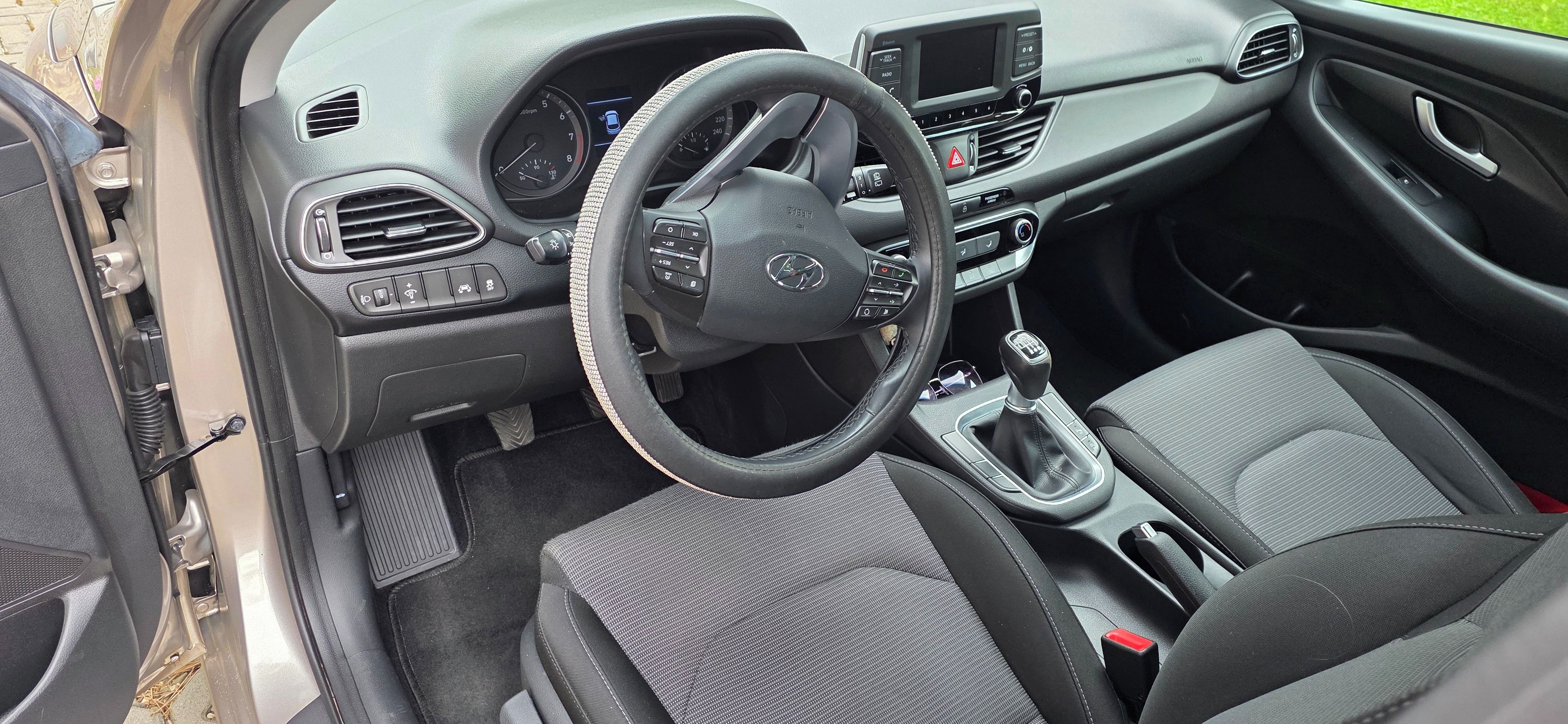 Hyundai i30, Hyundai i30 1.0 t-gdi - fotka 6