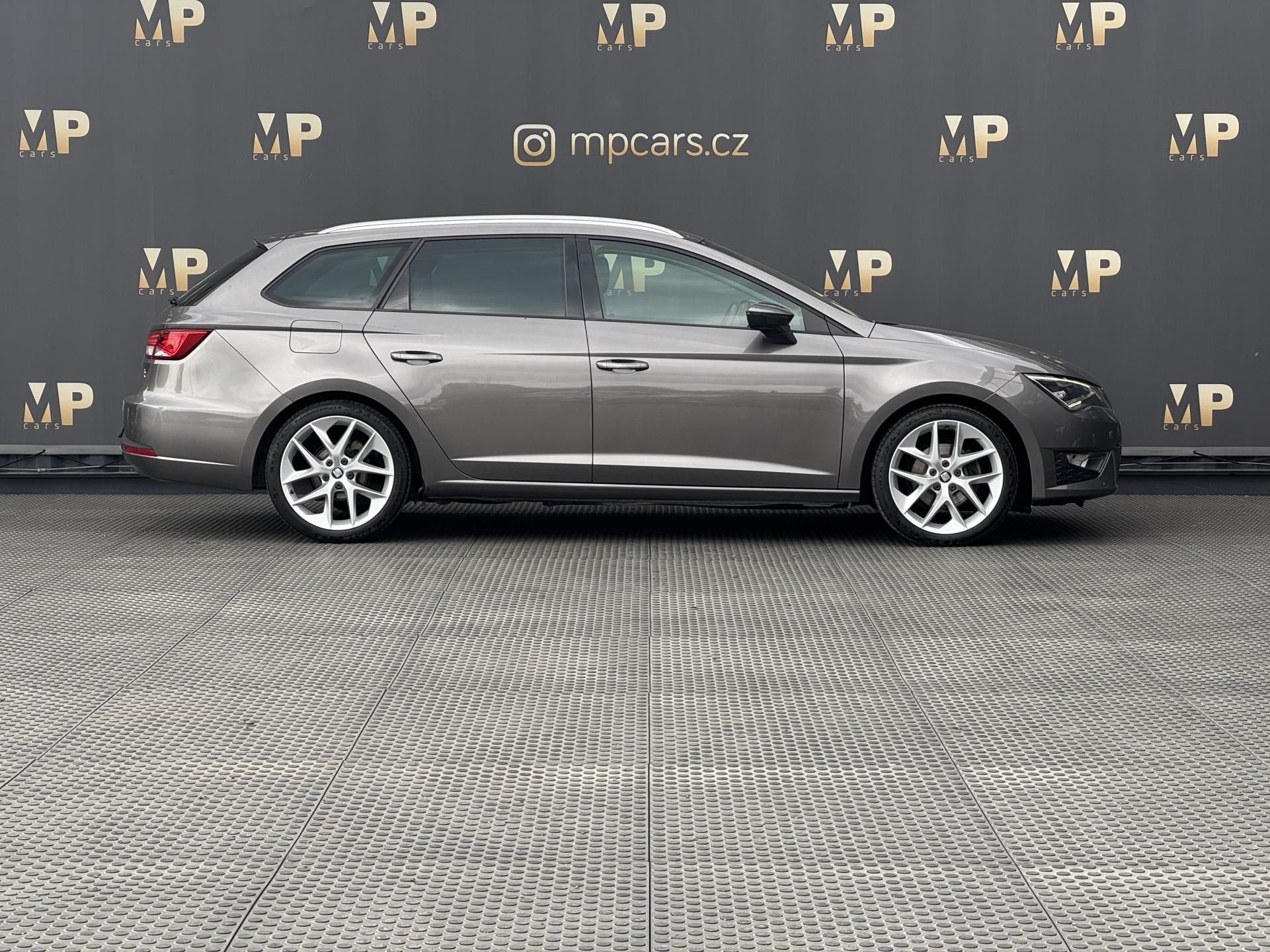 Seat Leon, 1.4TSi 92kW MAN FR, PANO 1.Maj - fotka 4