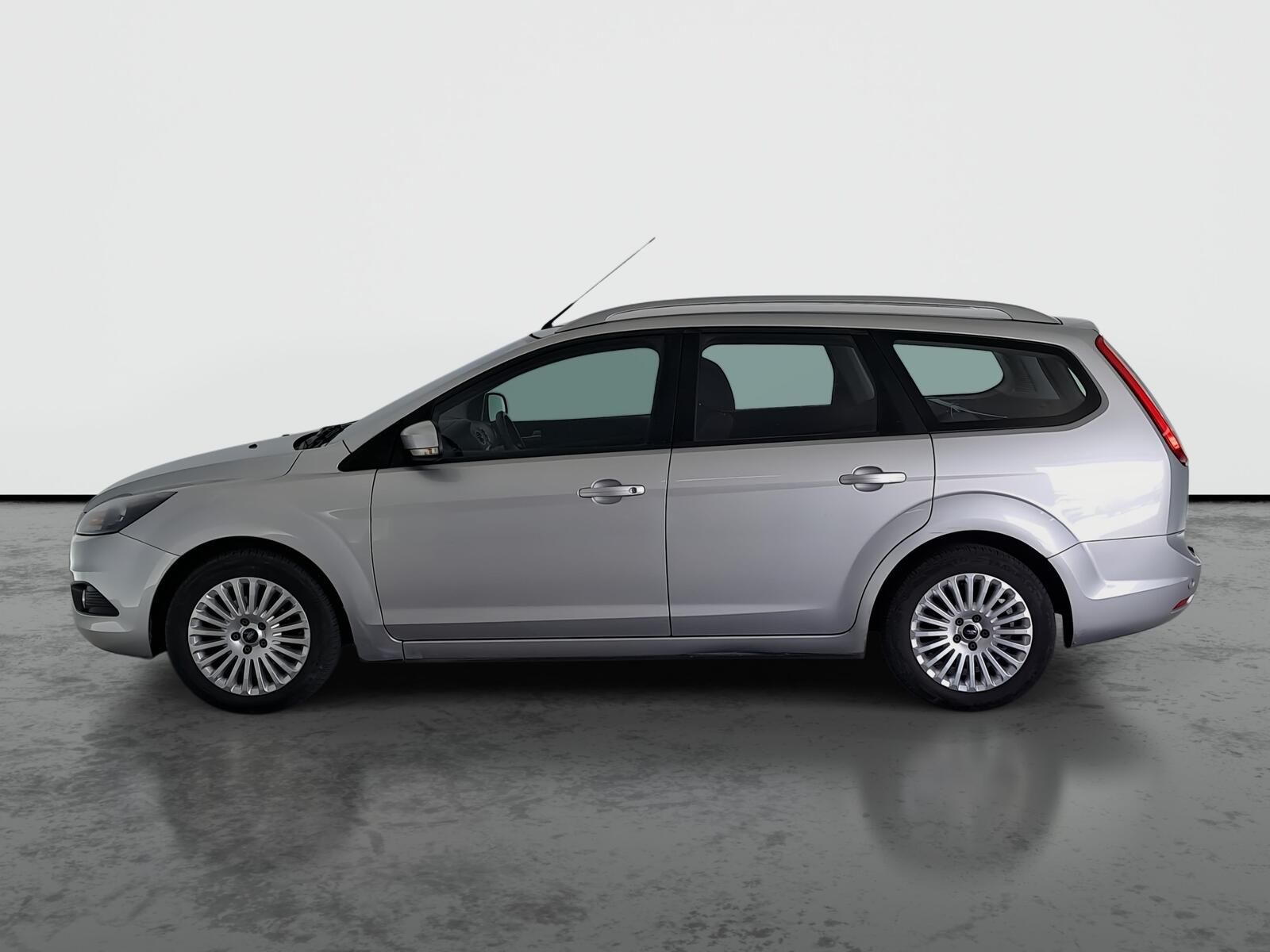 Ford Focus, 1.6 TDCi, Serv.kniha, po STK - fotka 3