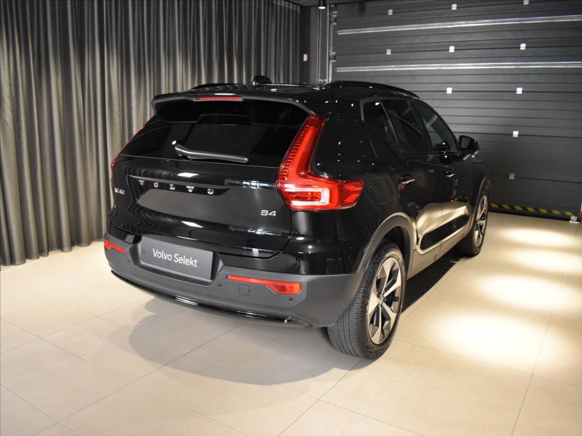 Volvo XC40, 2,0 B4 Ultra Panorama,BLIS - fotka 4
