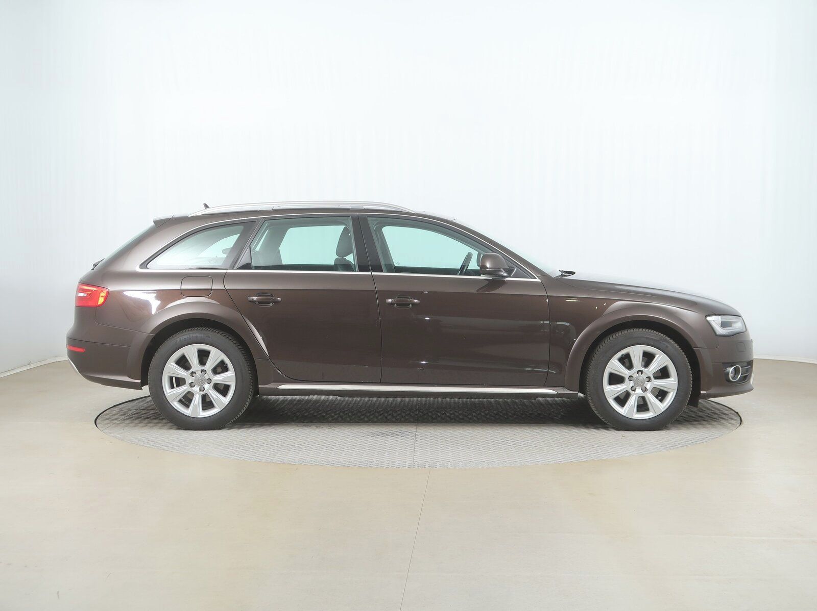 Audi A4 allroad, 2.0 TDI, 4X4, Automat, Kůže - fotka 6