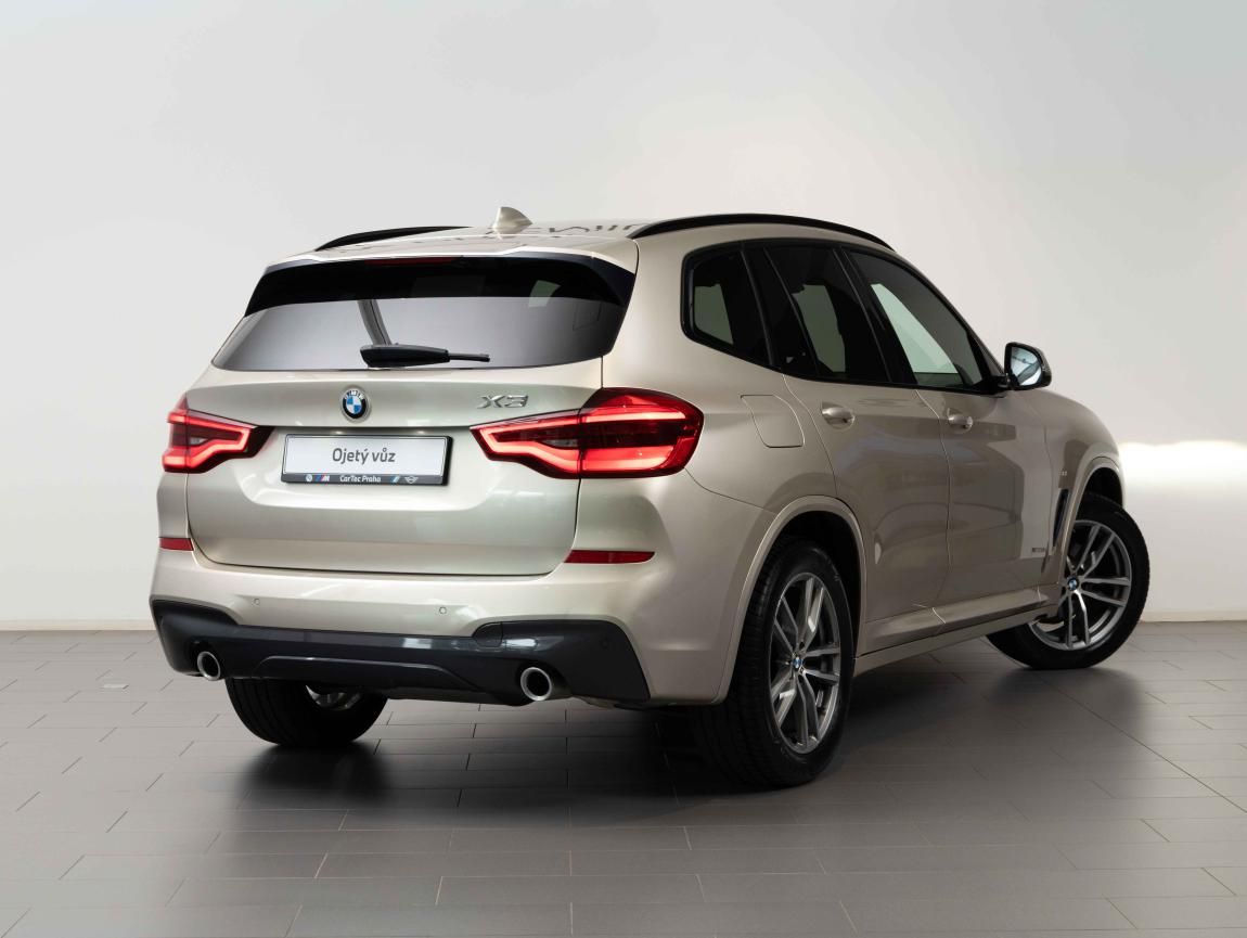 BMW X3, xDrive 20D - fotka 5