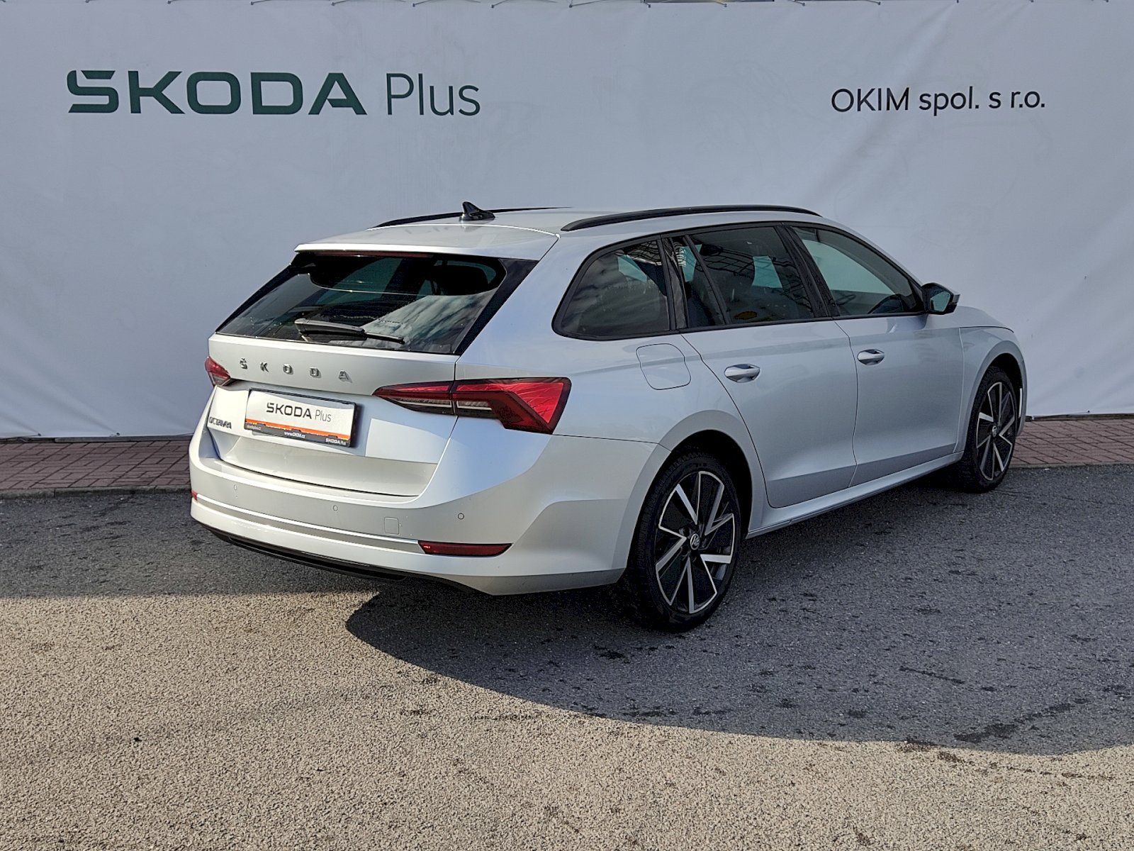 Škoda Octavia, Combi Ambition 2,0 Tdi 110 Kw - fotka 2