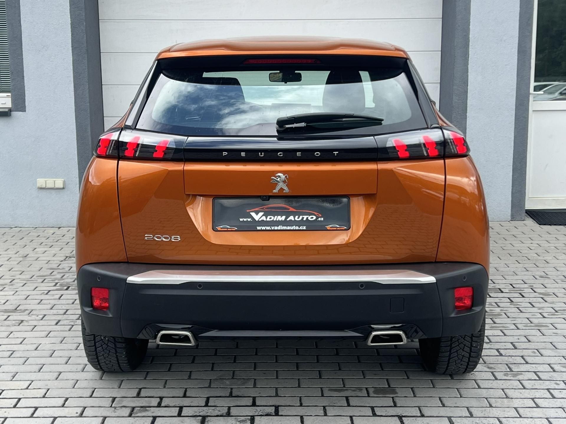 Peugeot 2008, 1.2T 130K KAMERA ČR NOVÉ 1.MAJ - fotka 6