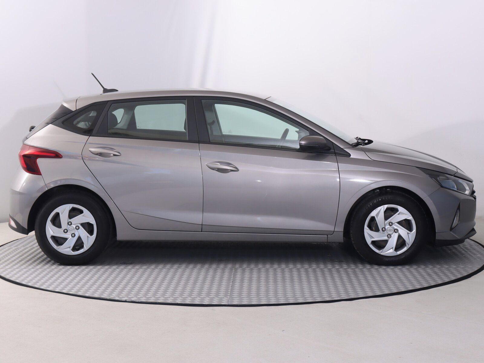 Hyundai i20, 1.0 T-GDI, Automat, Serv.kniha - fotka 6