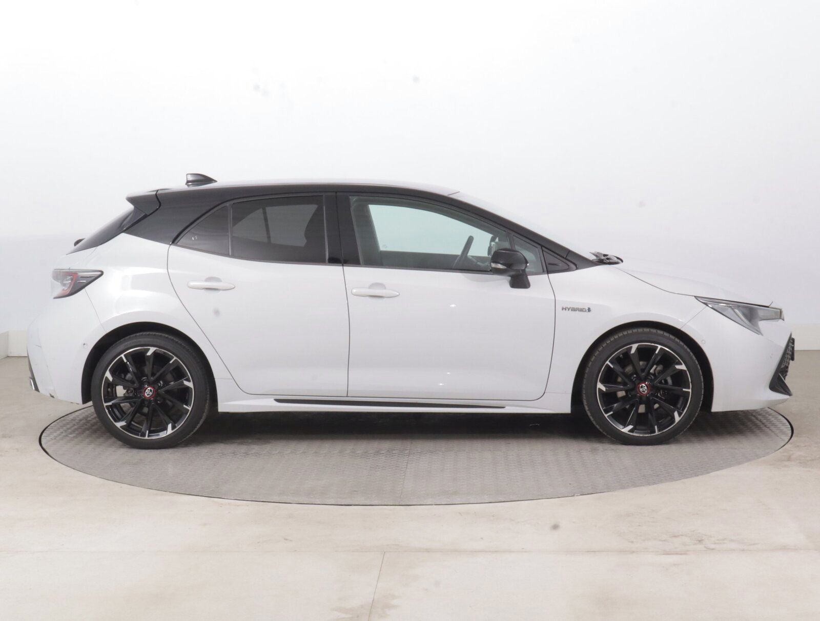 Toyota Corolla, 1.8 Hybrid, Automat - fotka 6