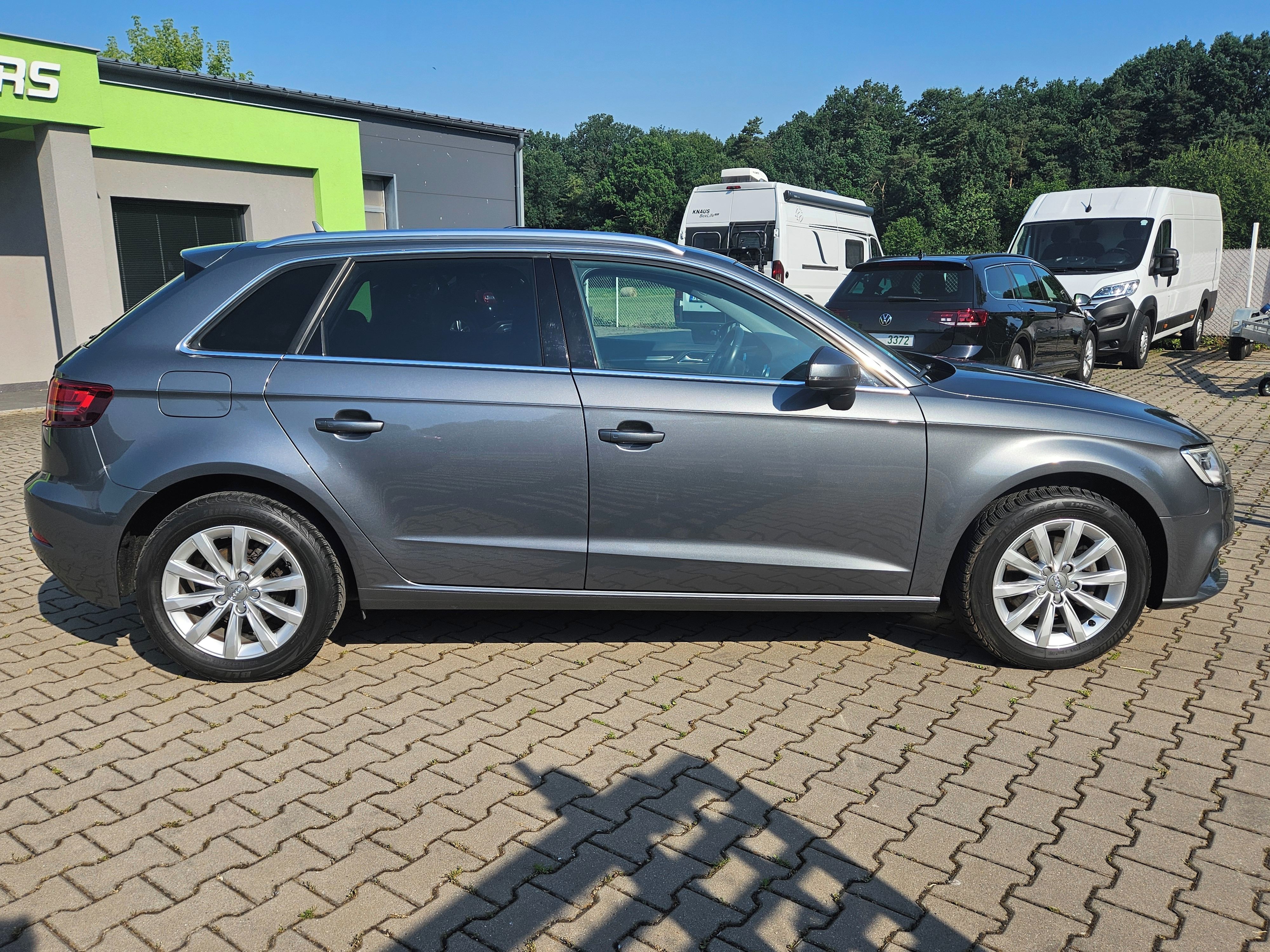 Audi A3, 30TSi XEN KŮŽE KAMERA NAVI ACC - fotka 3