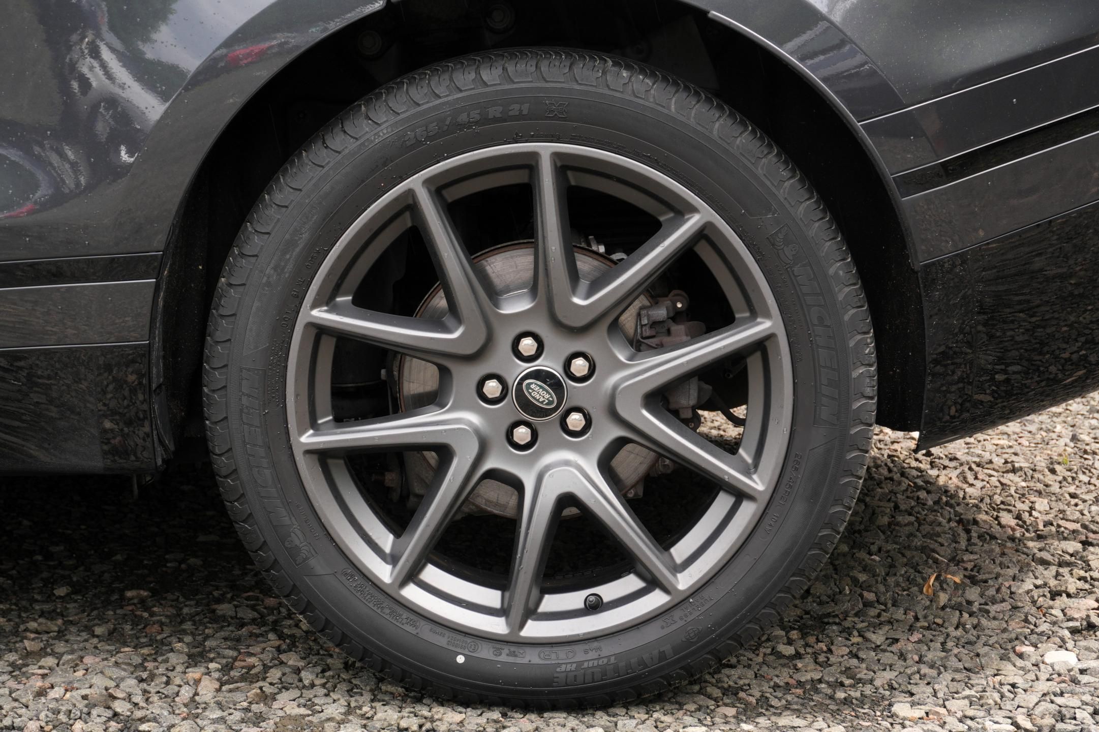 Land Rover Range Rover Velar, HSE D300, ČR, Tažné, Masáže - fotka 5