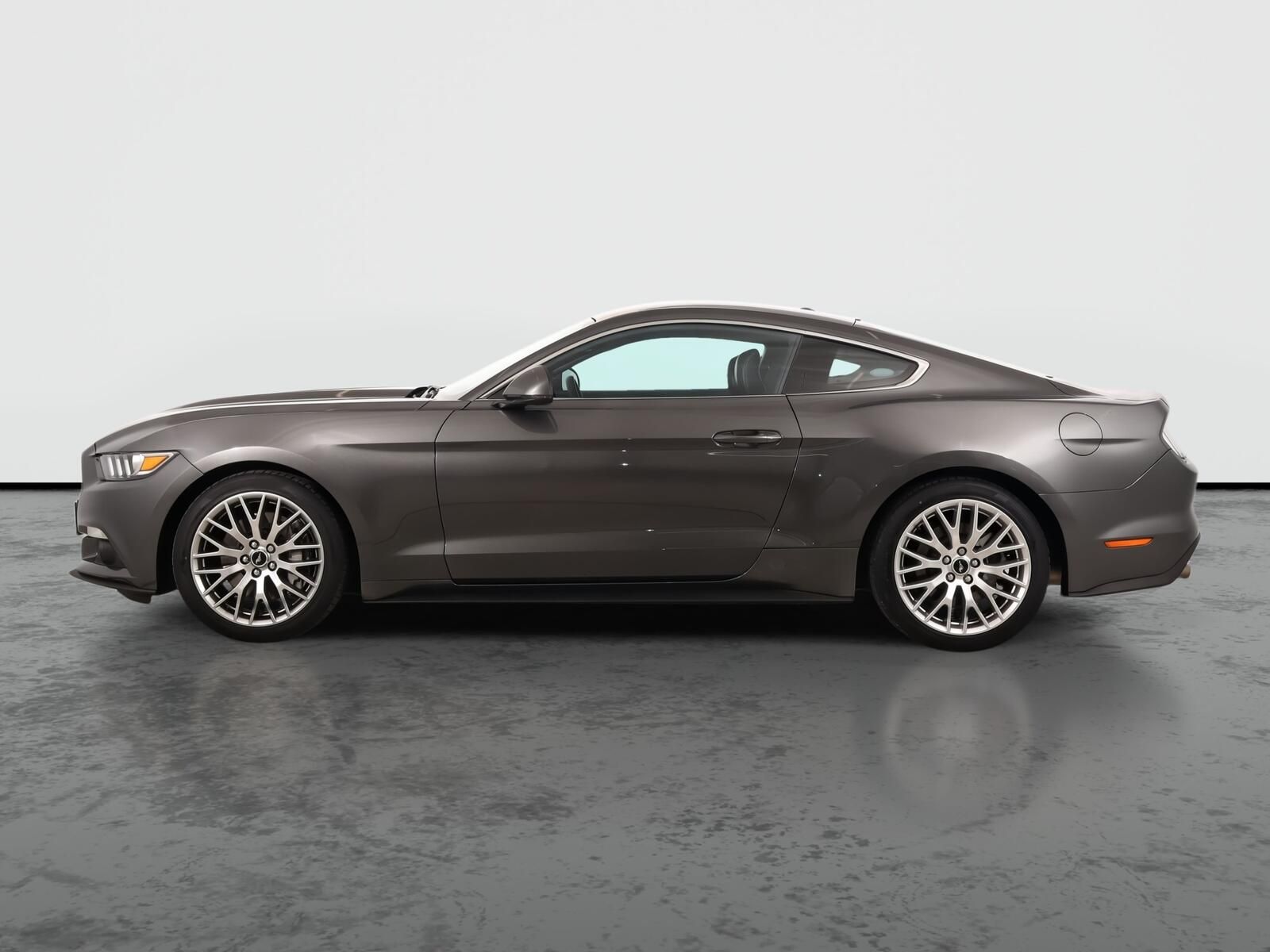 Ford Mustang, 2.3 Ecoboost, Kůže, Navi - fotka 3
