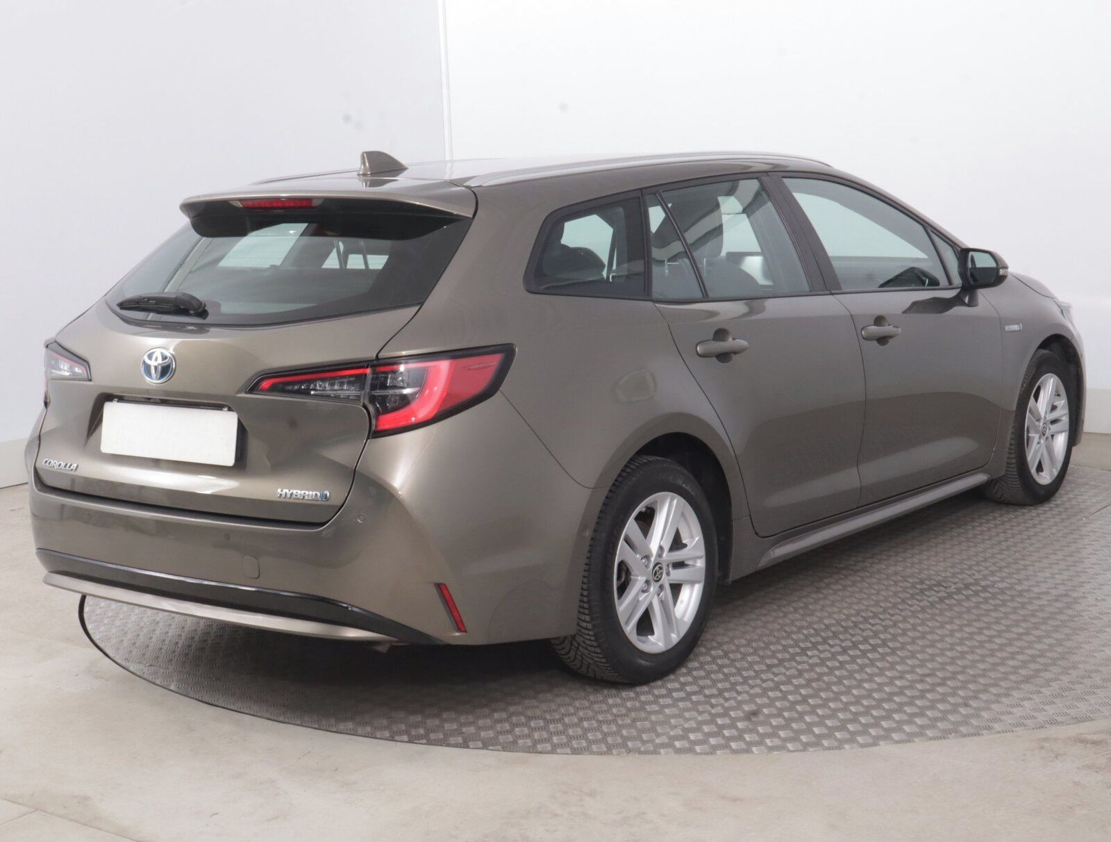 Toyota Corolla, 1.8 Hybrid, Automat, ČR,1.maj - fotka 5