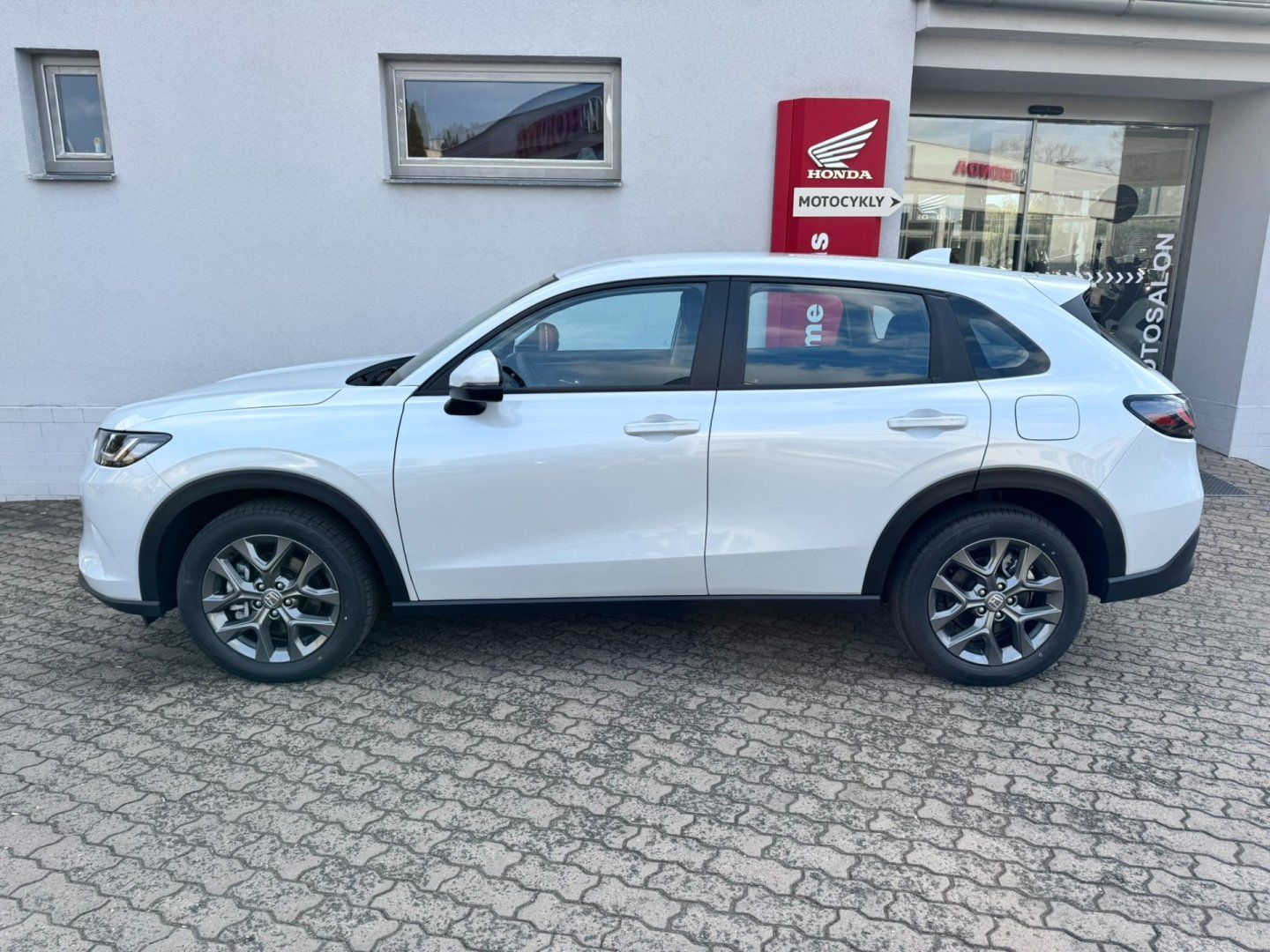 Honda ZR-V, 2.0eHEV 135kW ELEGANCE MR2027 - fotka 4