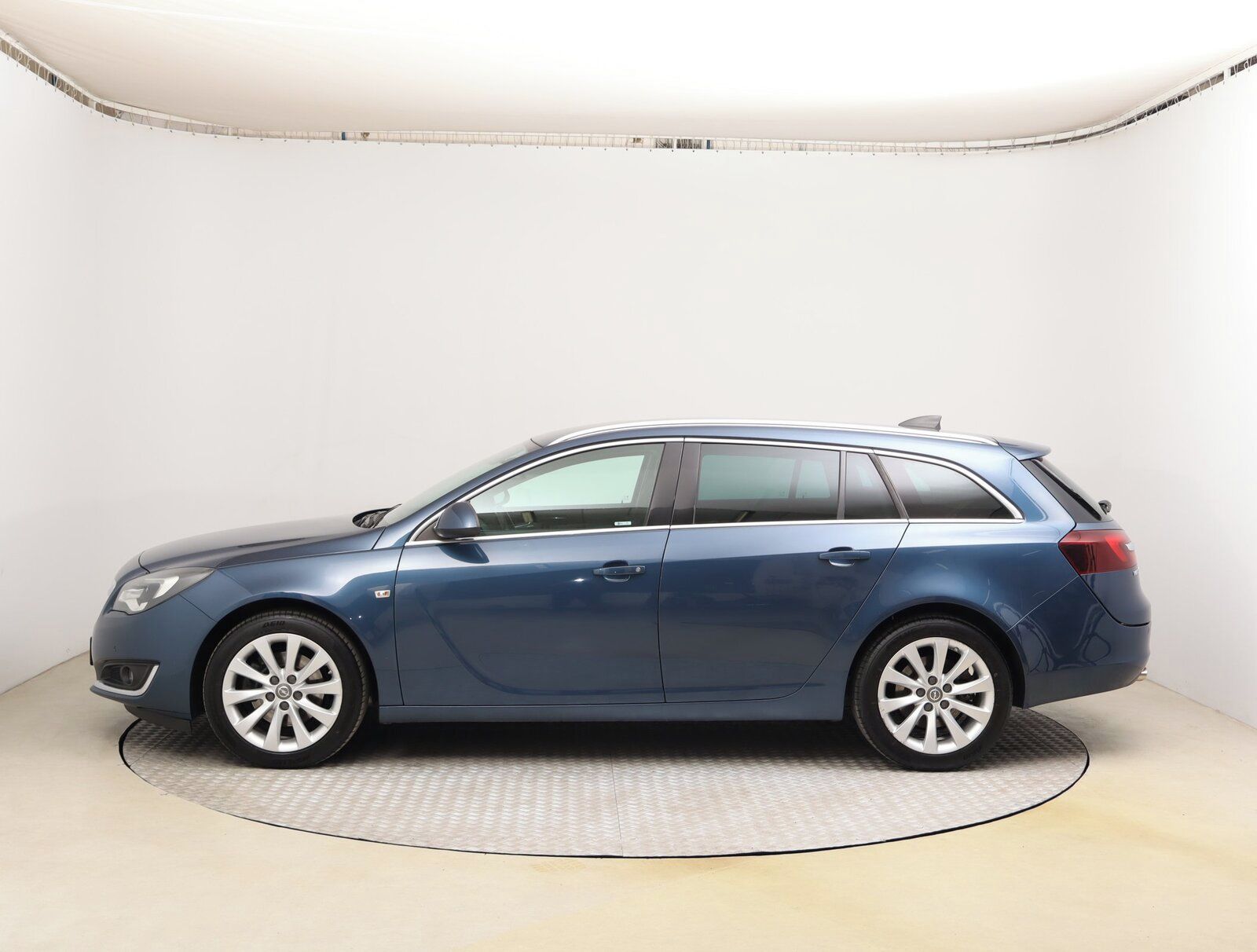 Opel Insignia, 2.0 CDTI, Automat, Navi - fotka 3