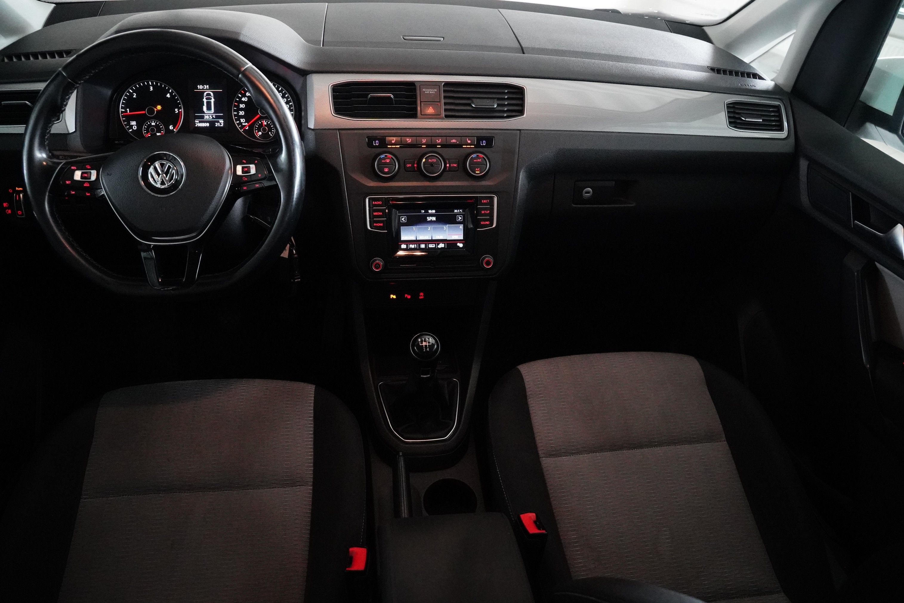 Volkswagen Caddy, 2.0 TDI 75 kW Comfortline - fotka 5
