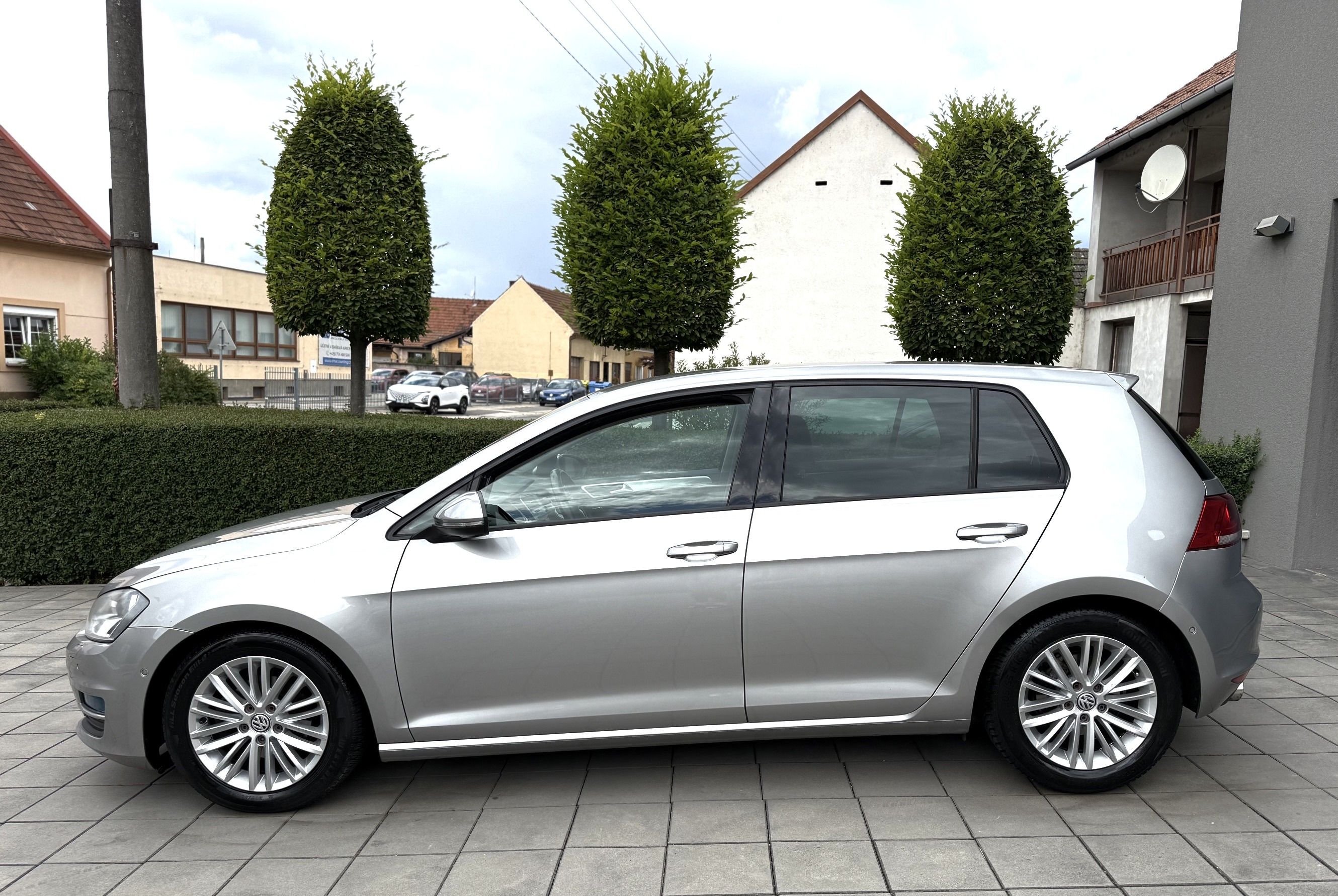 Volkswagen Golf, Golf VII Cup 1.2TSi,77kw,2014 - fotka 5