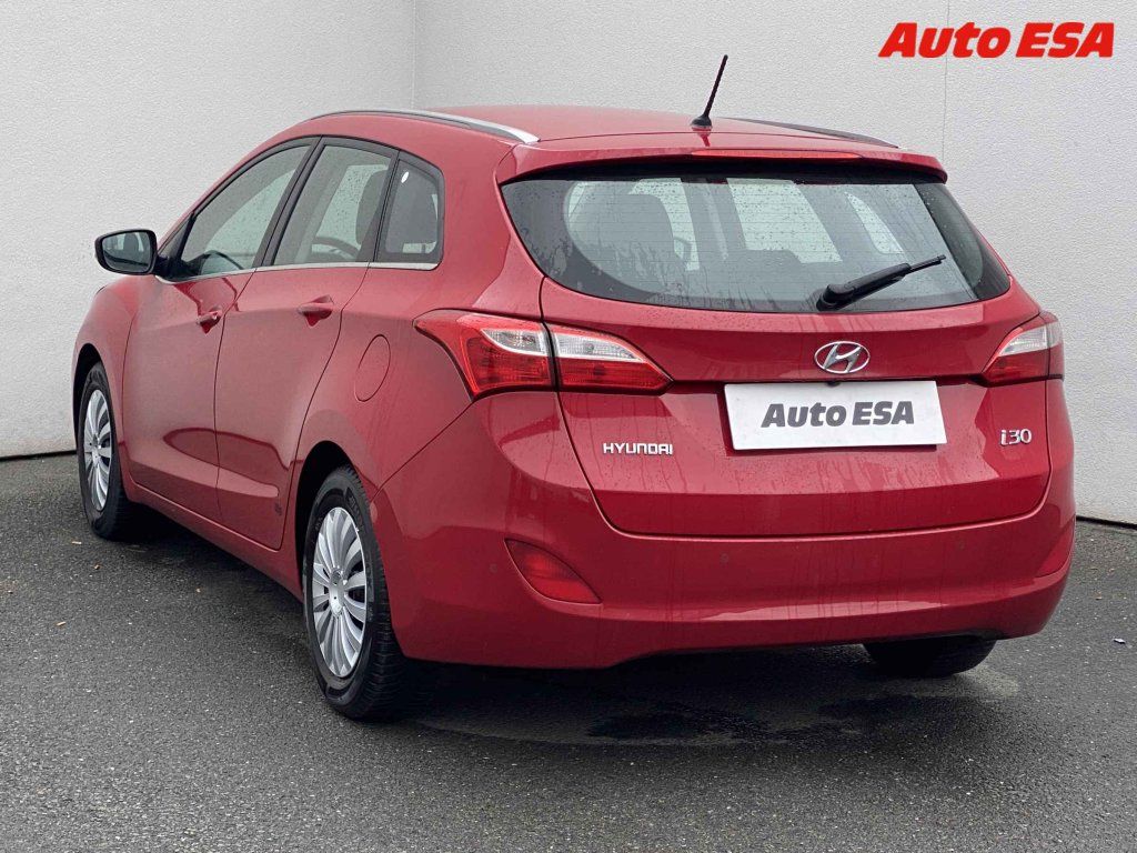 Hyundai i30, 1.6 CRDI - fotka 6