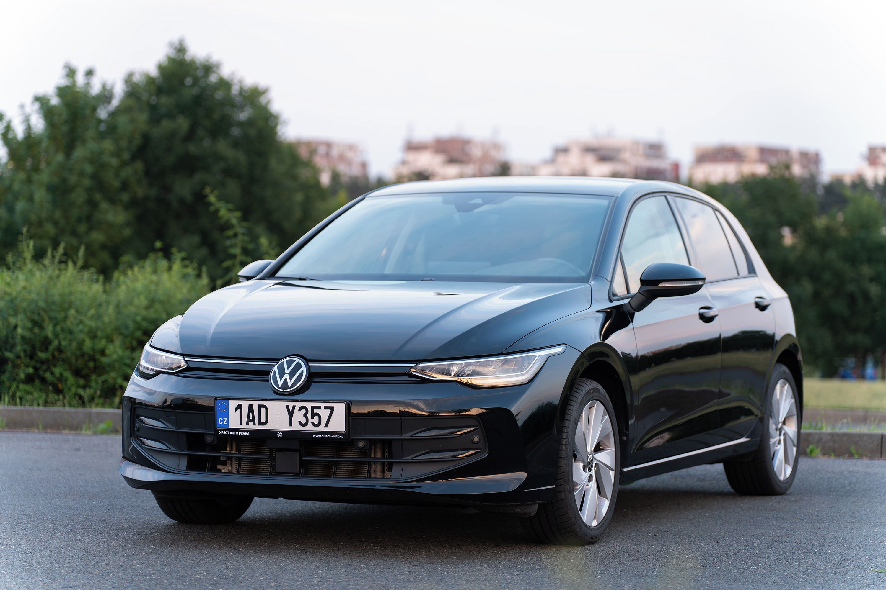 Volkswagen Golf, VW Golf VIII 1.5 TSI 85kW - fotka 3