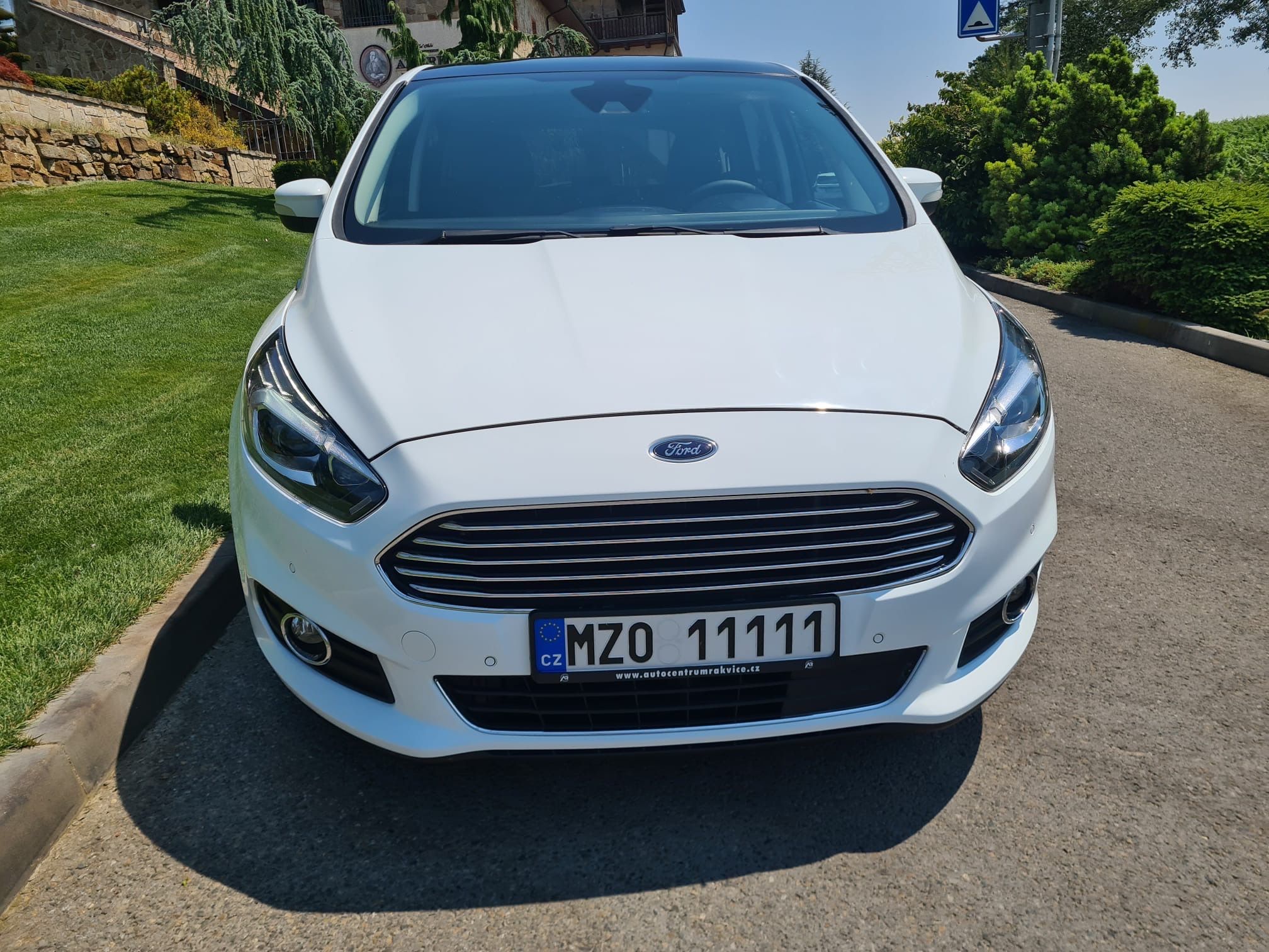 Ford S-MAX, 2.0 TDCi 110kw AUT. NAV. - fotka 3