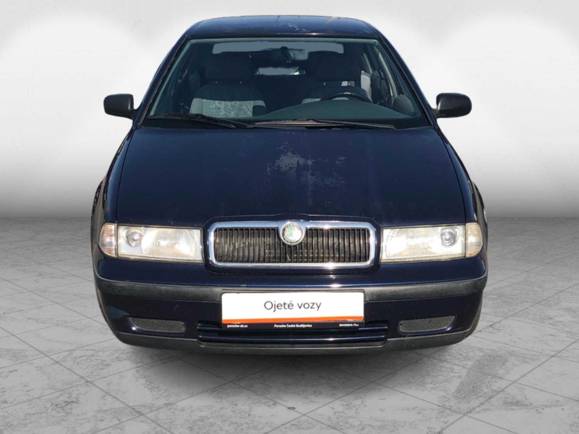 Škoda Octavia, 1.6 MPI - fotka 4