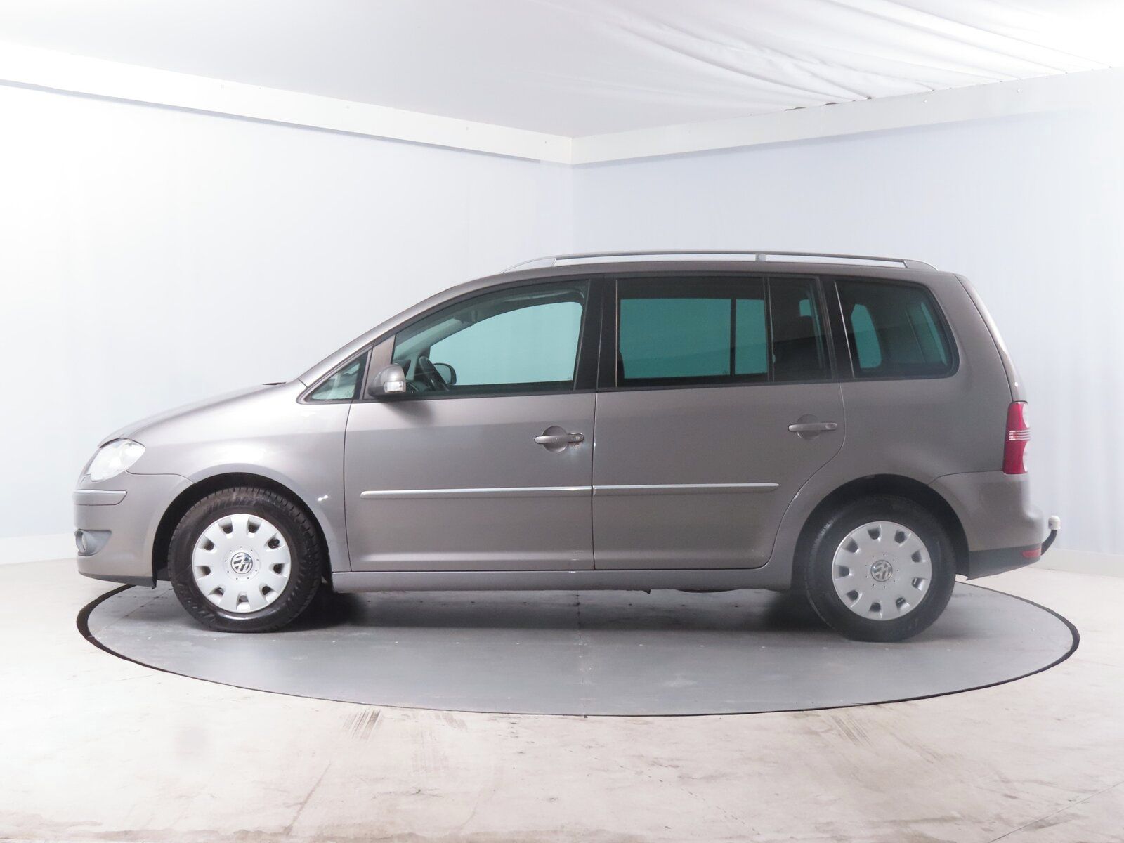 Volkswagen Touran, 2.0 TDI, Comfortline, Tažné - fotka 3