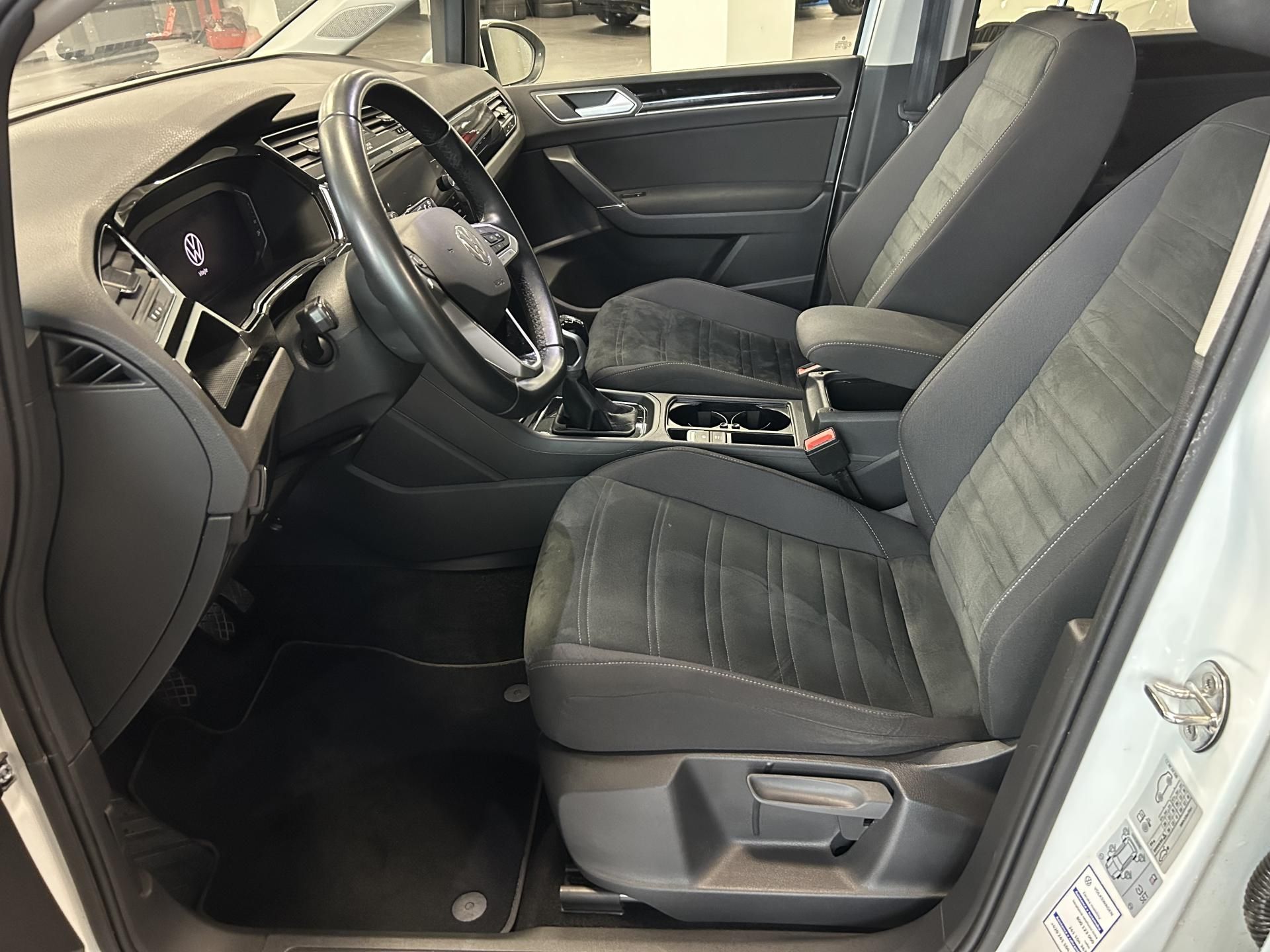 Volkswagen Touran, 2.0TDi Highline LED Kamera TZ - fotka 5