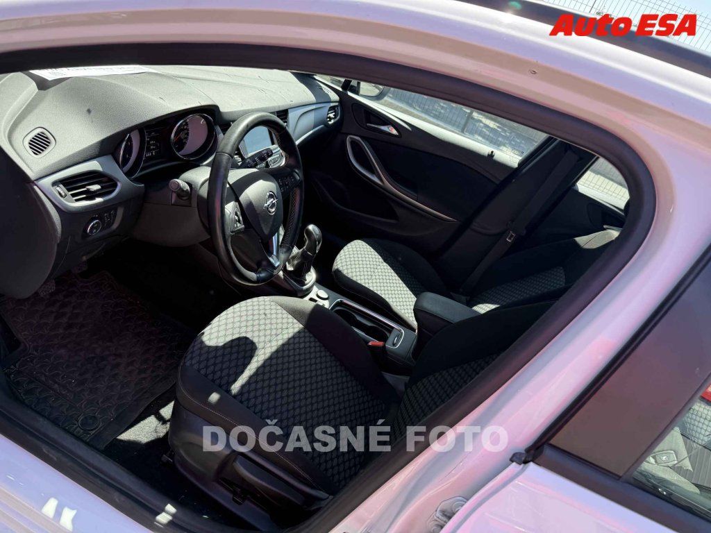 Opel Astra, 1.6CDTi Sports Tourer,ČR - fotka 3