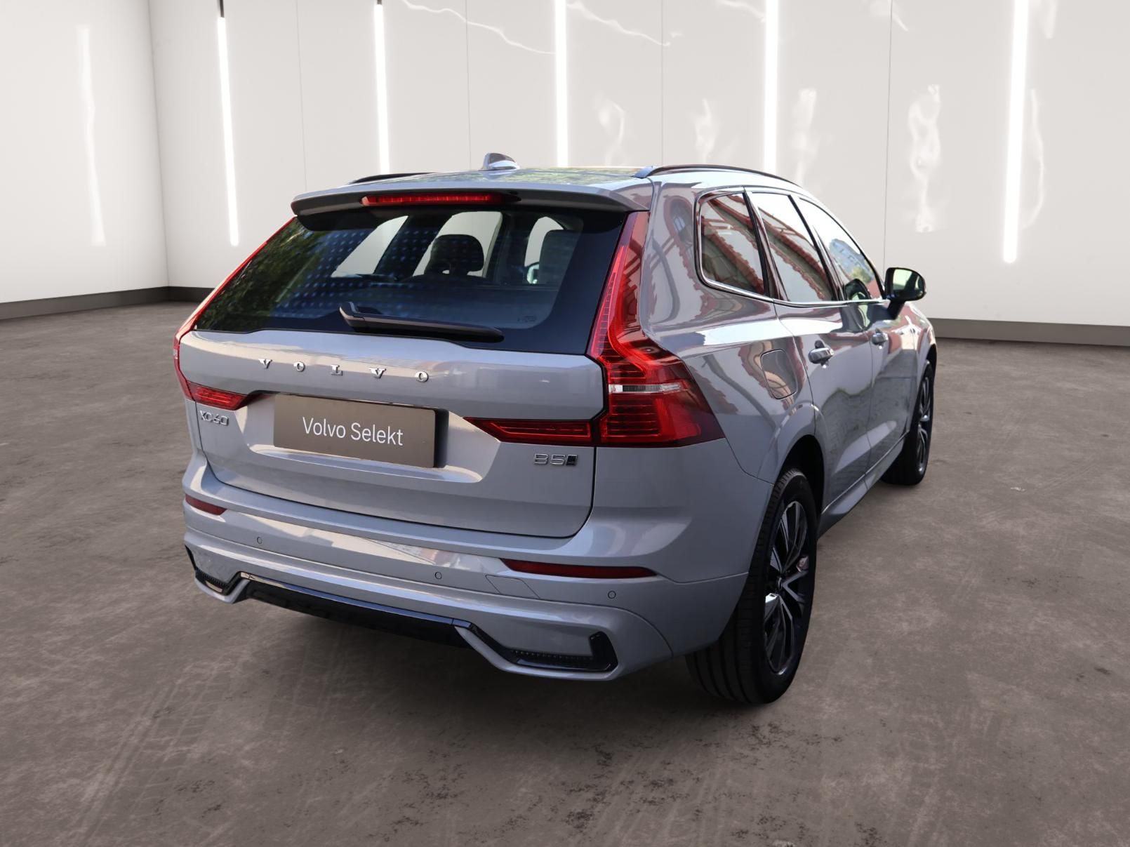Volvo XC60, Plus, B5 AWD Mild hybrid - fotka 4