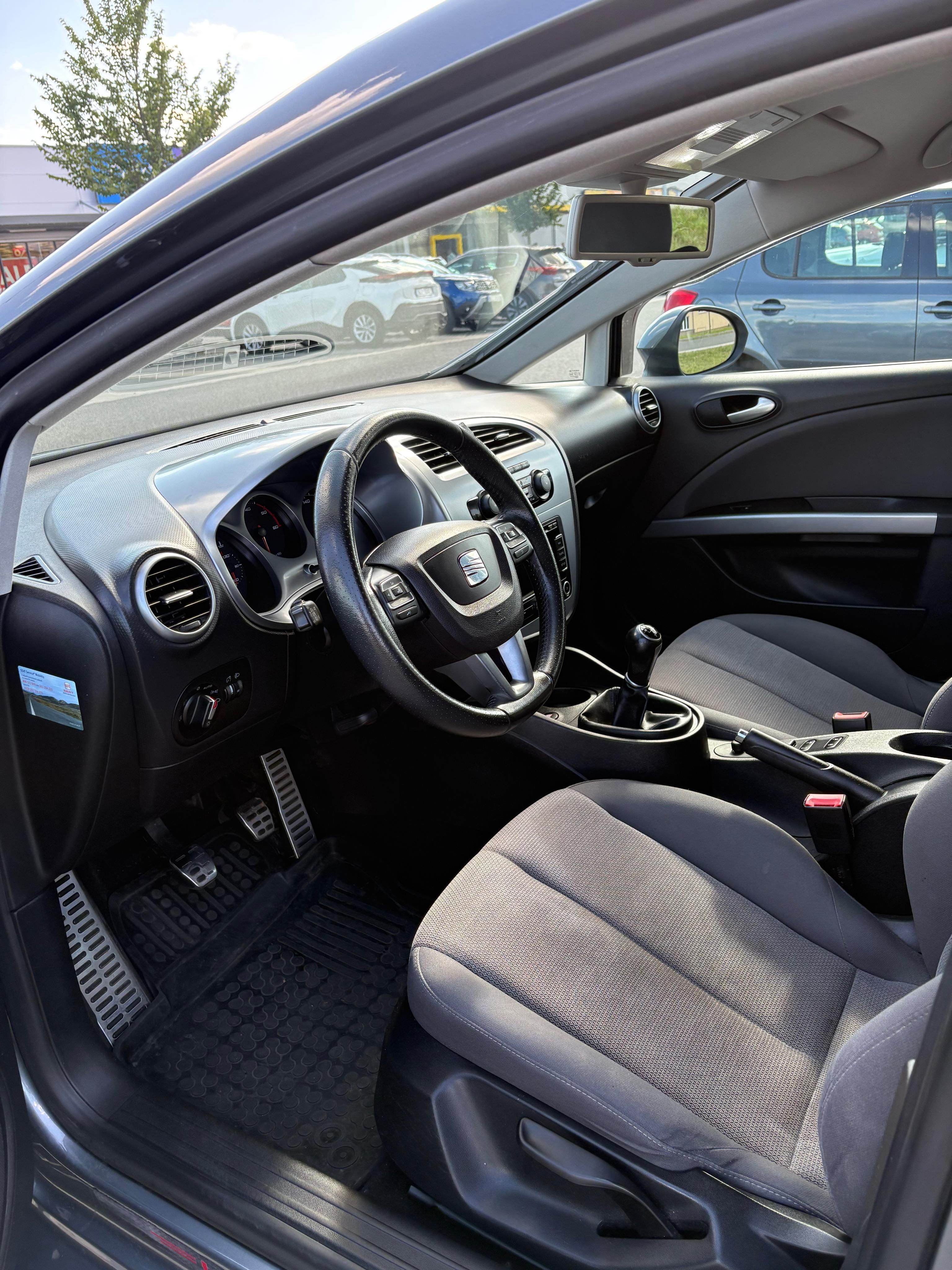 Seat Leon, II 1.6 TDI 77 kW | 2012 | ČR | - fotka 6