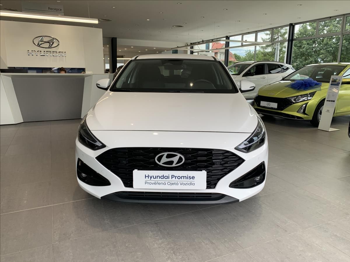 Hyundai i30, 1,5 i CVVT 70kW MT Family - fotka 3