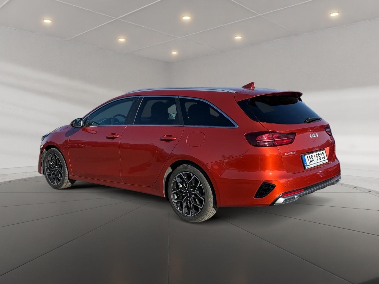 Kia Cee´d, GT LINE 1.5TGDI 118kW CZ DPH - fotka 4