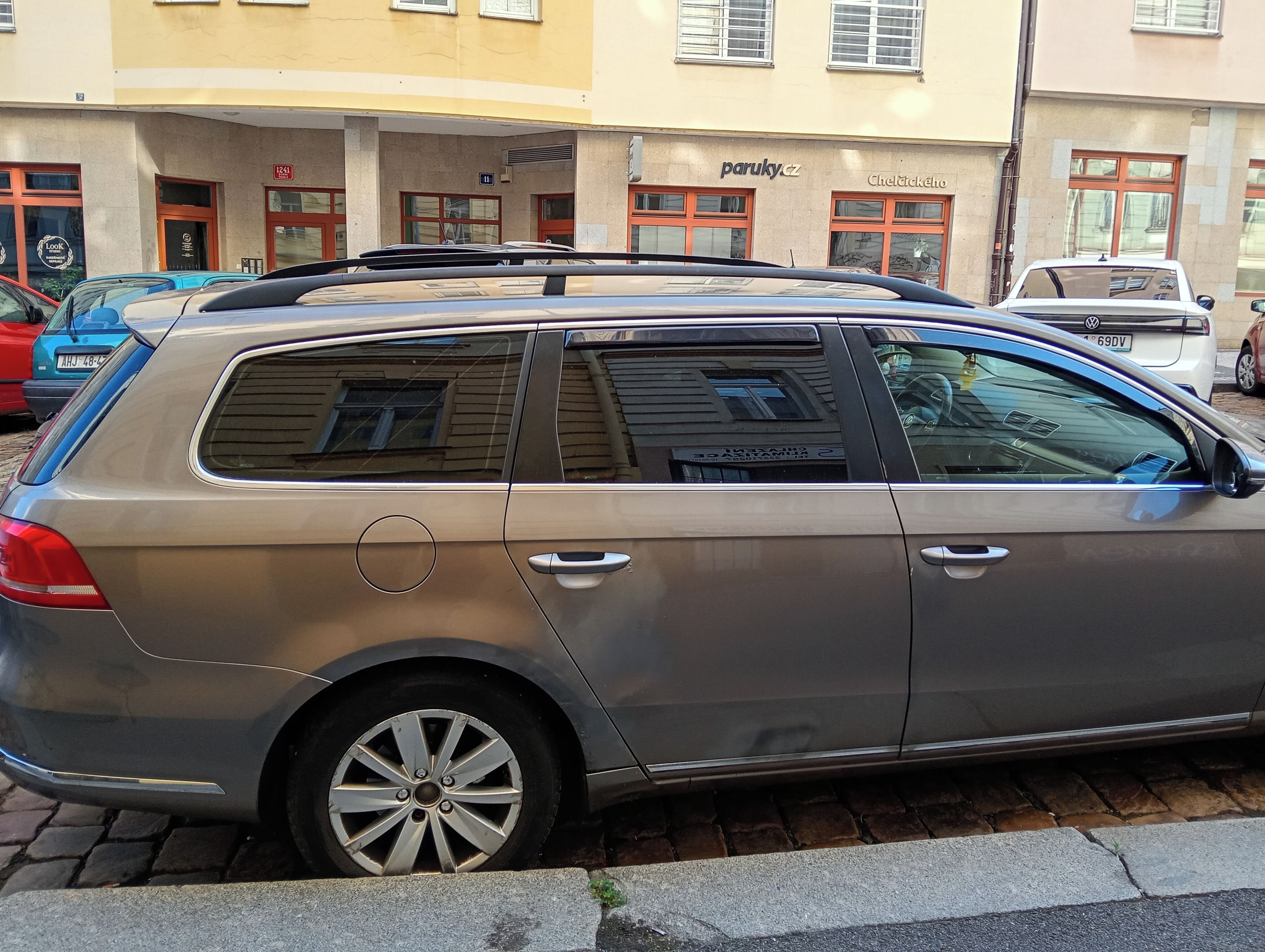 Volkswagen Passat Variant - fotka 2