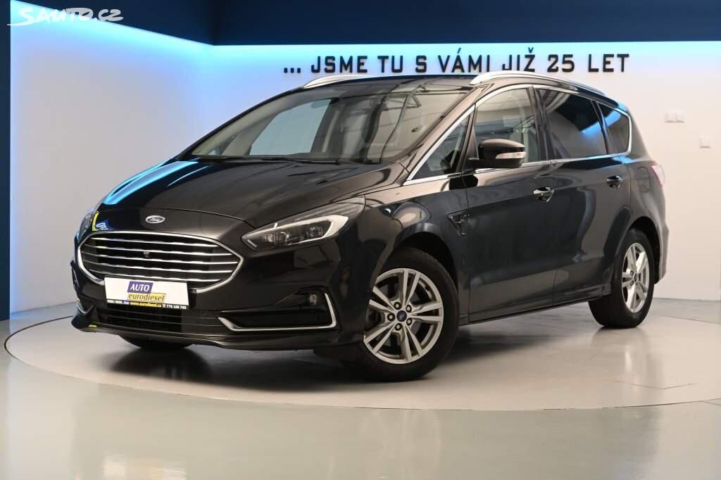 Ford S-MAX, 2.5 LED SONY ACC Tažné FHEV Ti