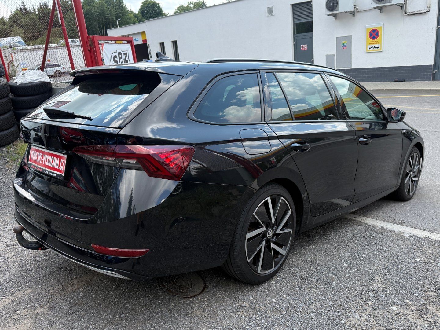 Škoda Octavia, 2.0TDi DSG Sportline - fotka 4